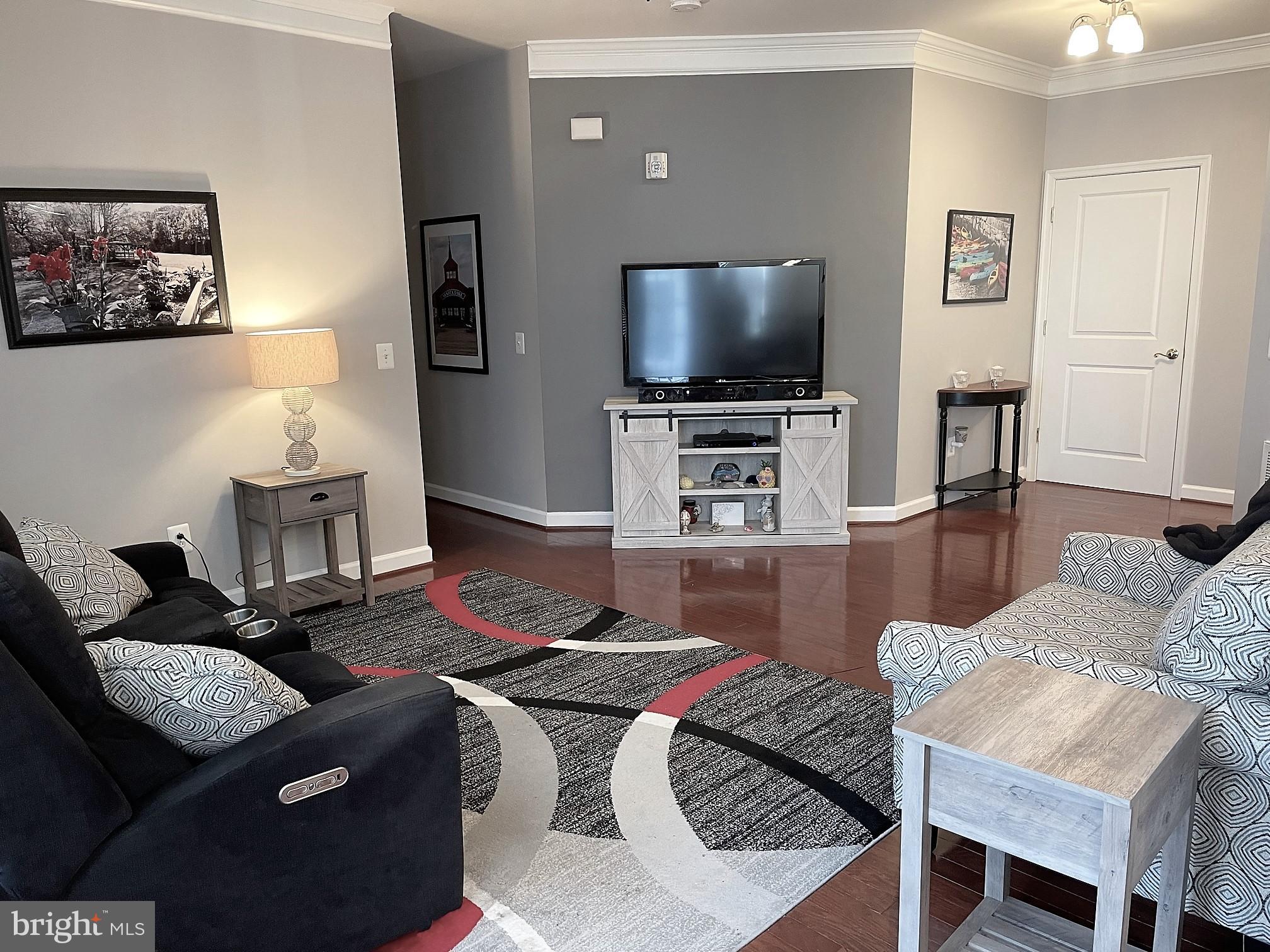 FOUR SEASONS ESTATES - Residential