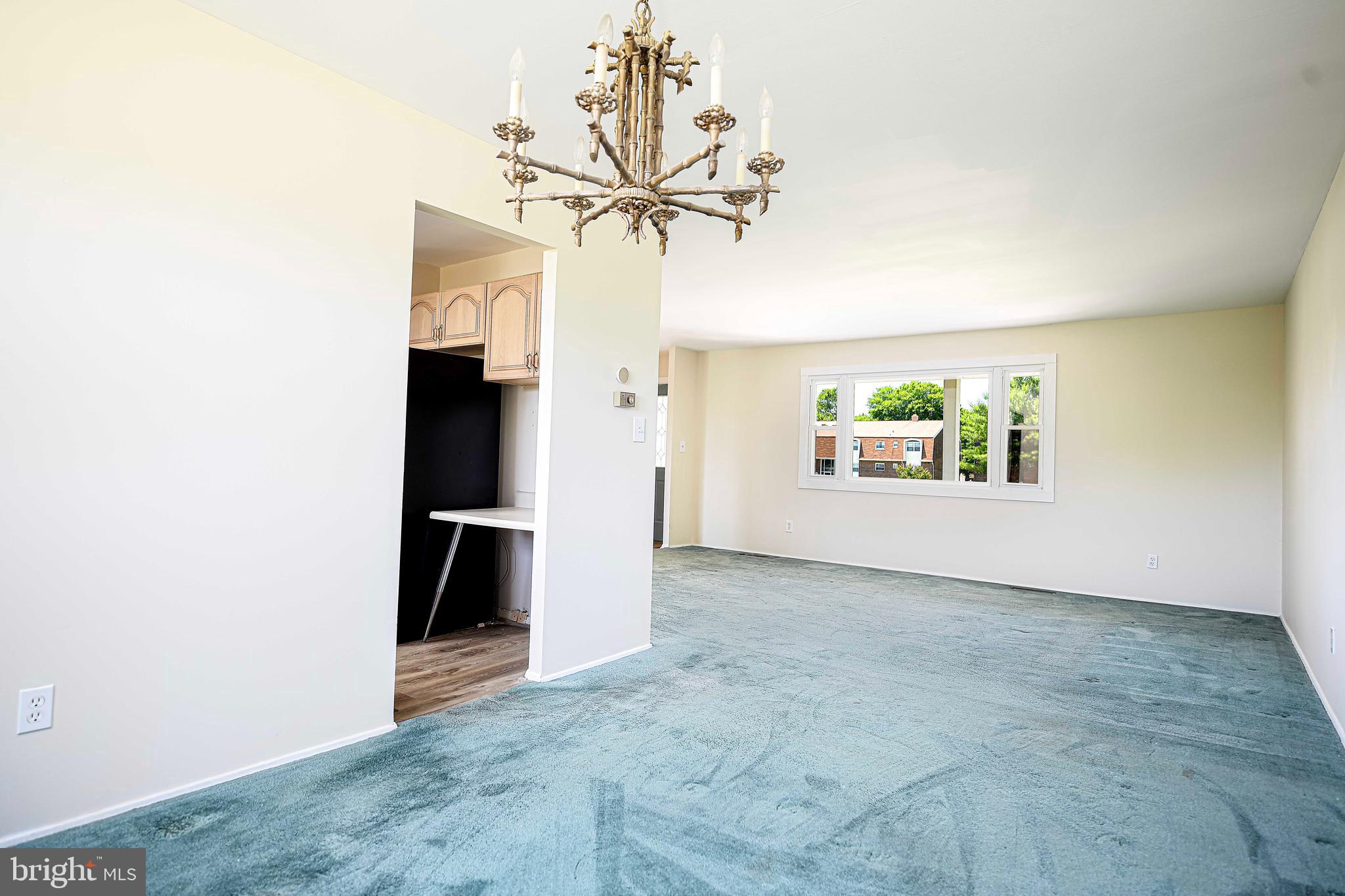 CHAPEL MANOR - Residential