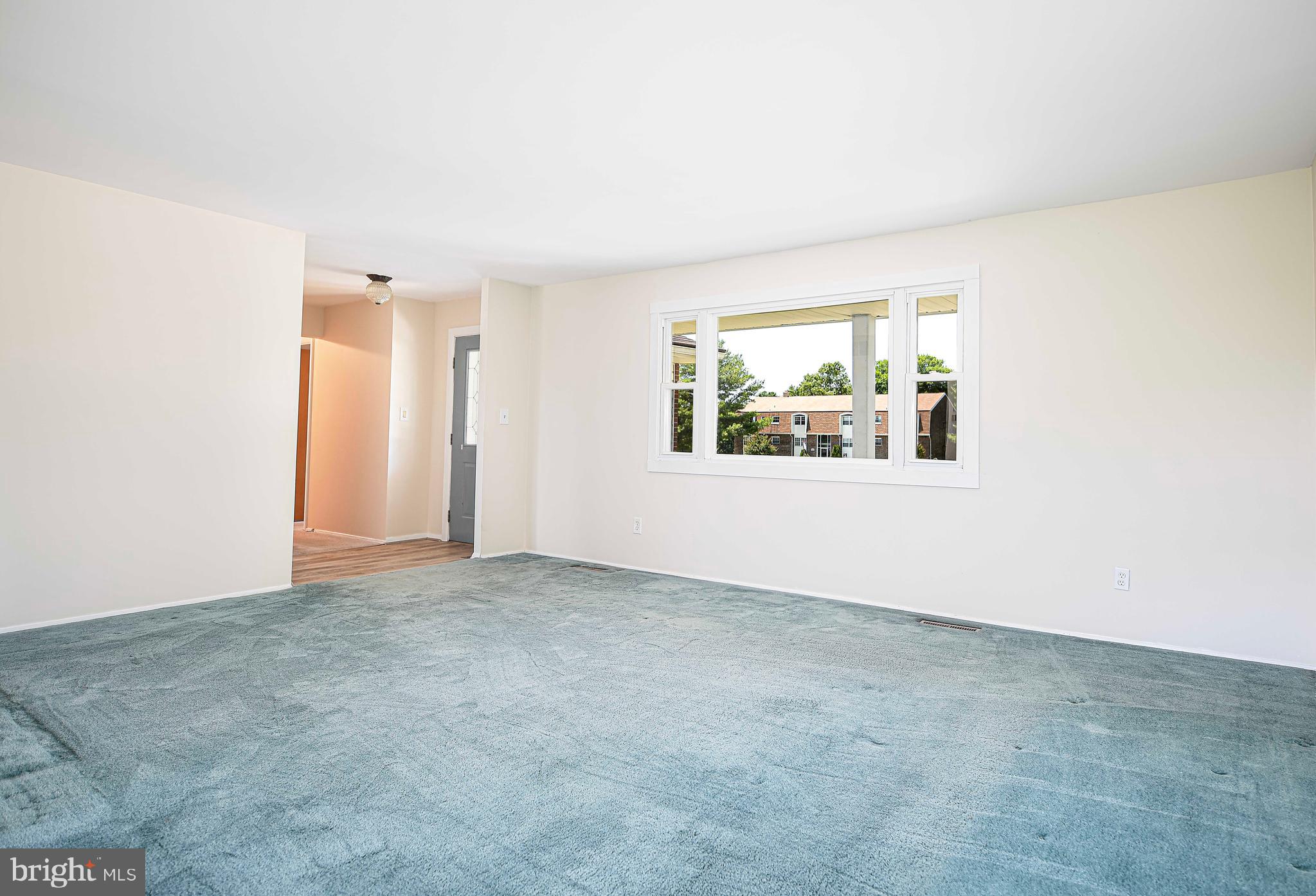 CHAPEL MANOR - Residential