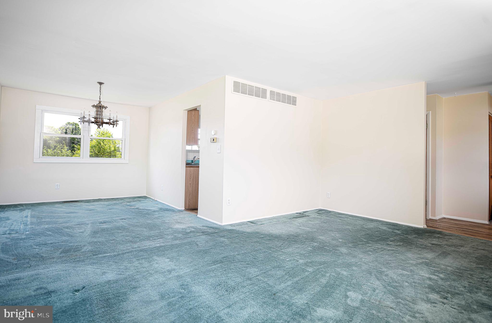 CHAPEL MANOR - Residential