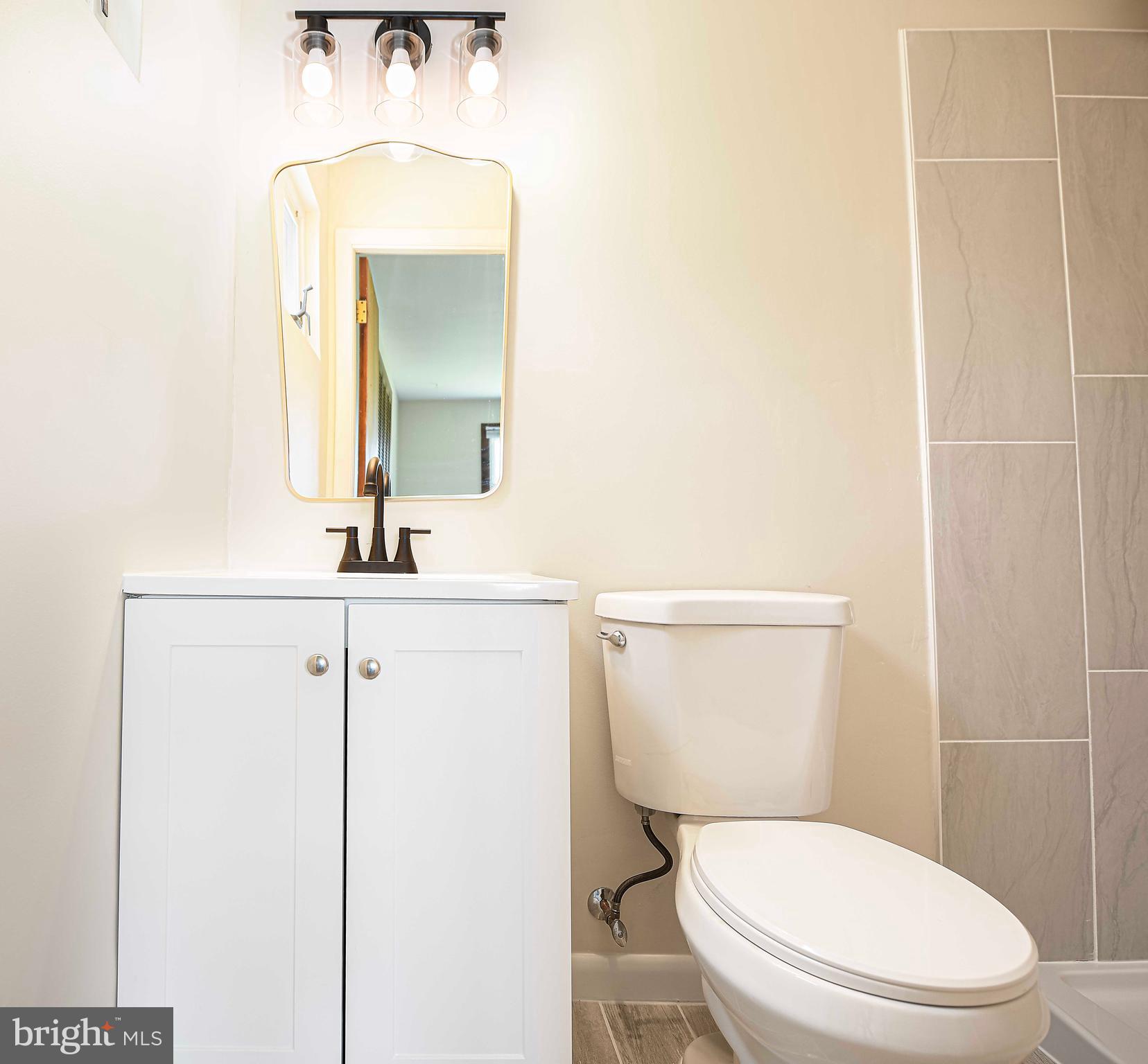 CHAPEL MANOR - Residential