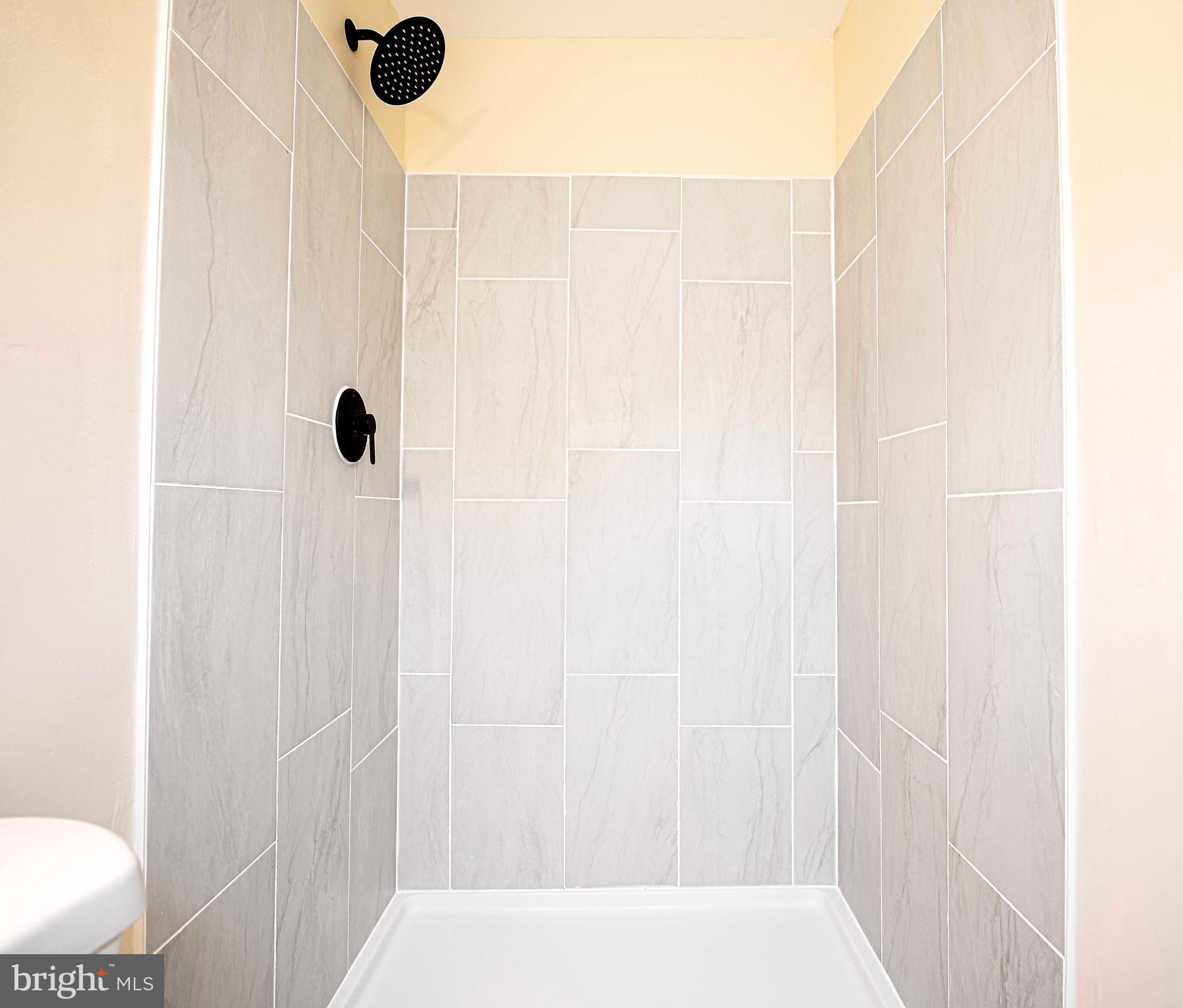 CHAPEL MANOR - Residential