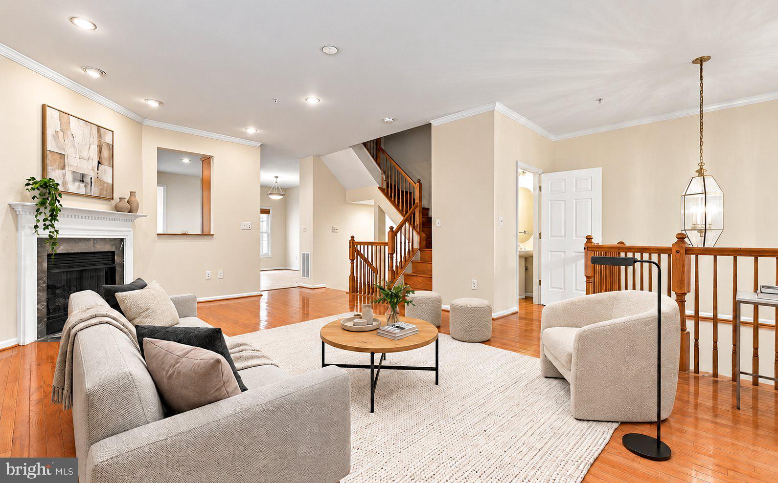 109 WOOTTON OAKS COURT