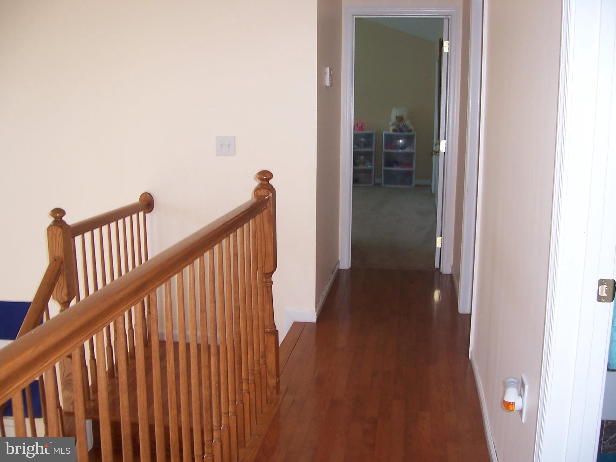 BENTWOOD ESTATES - Residential Lease