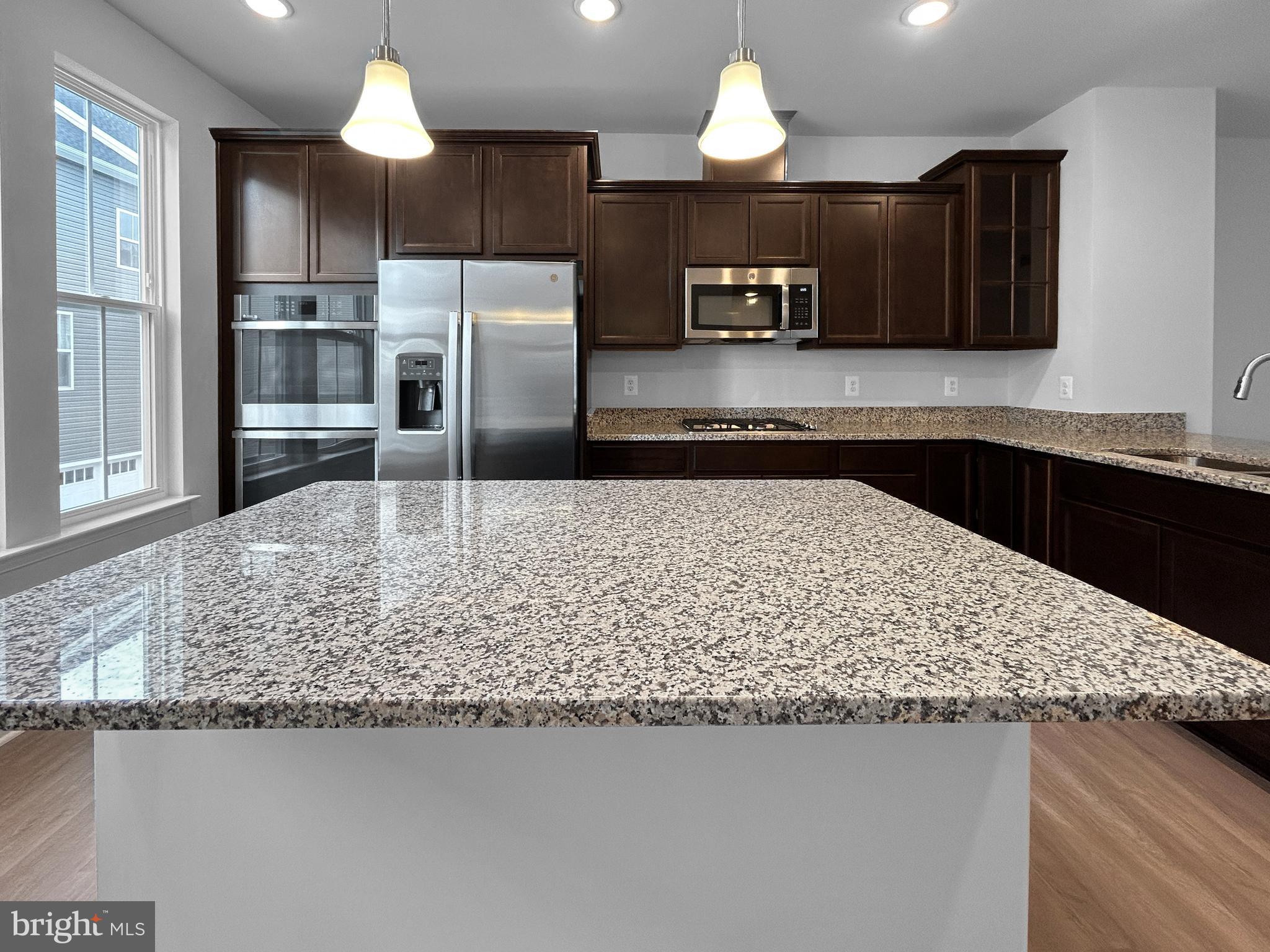 TOWNS AT MARKET COMMONS - Residential Lease