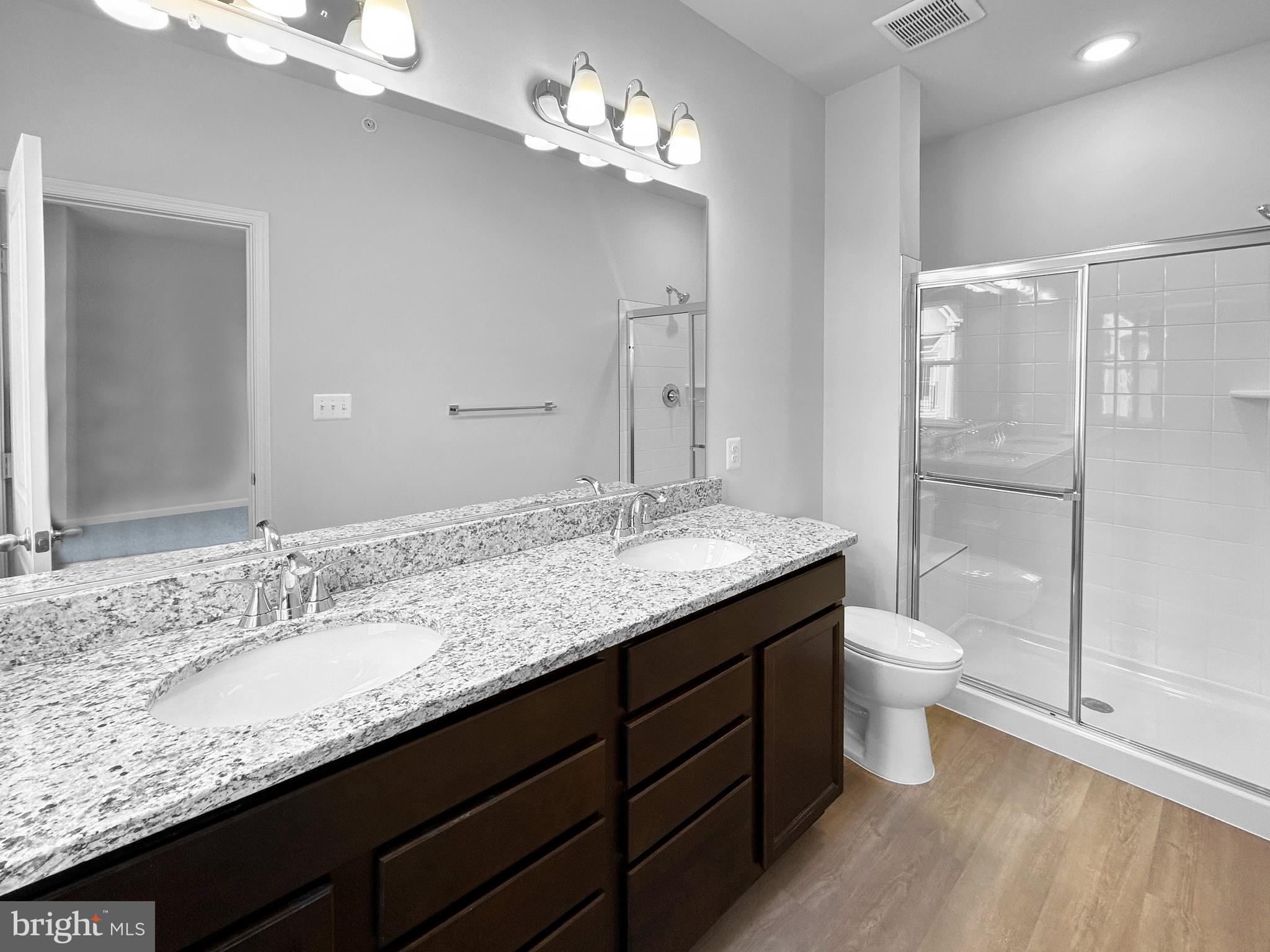 TOWNS AT MARKET COMMONS - Residential Lease