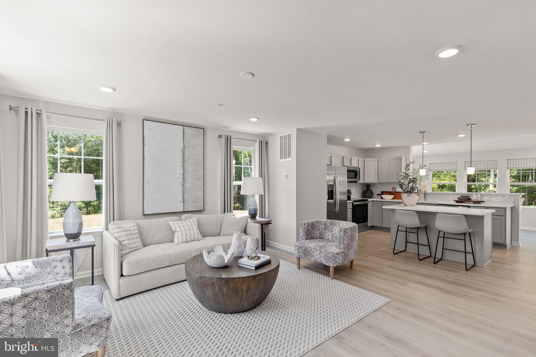 MONTGOMERY OAKS - Residential