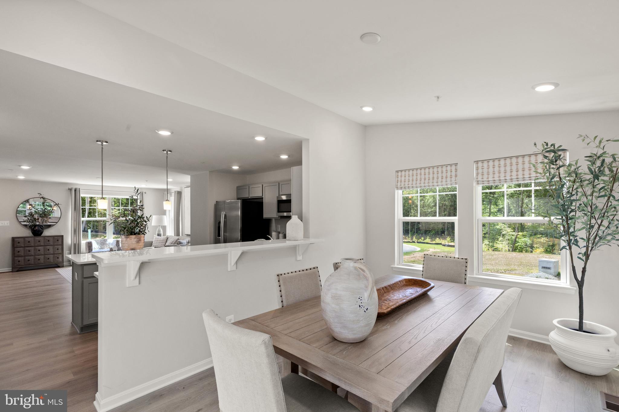 MONTGOMERY OAKS - Residential