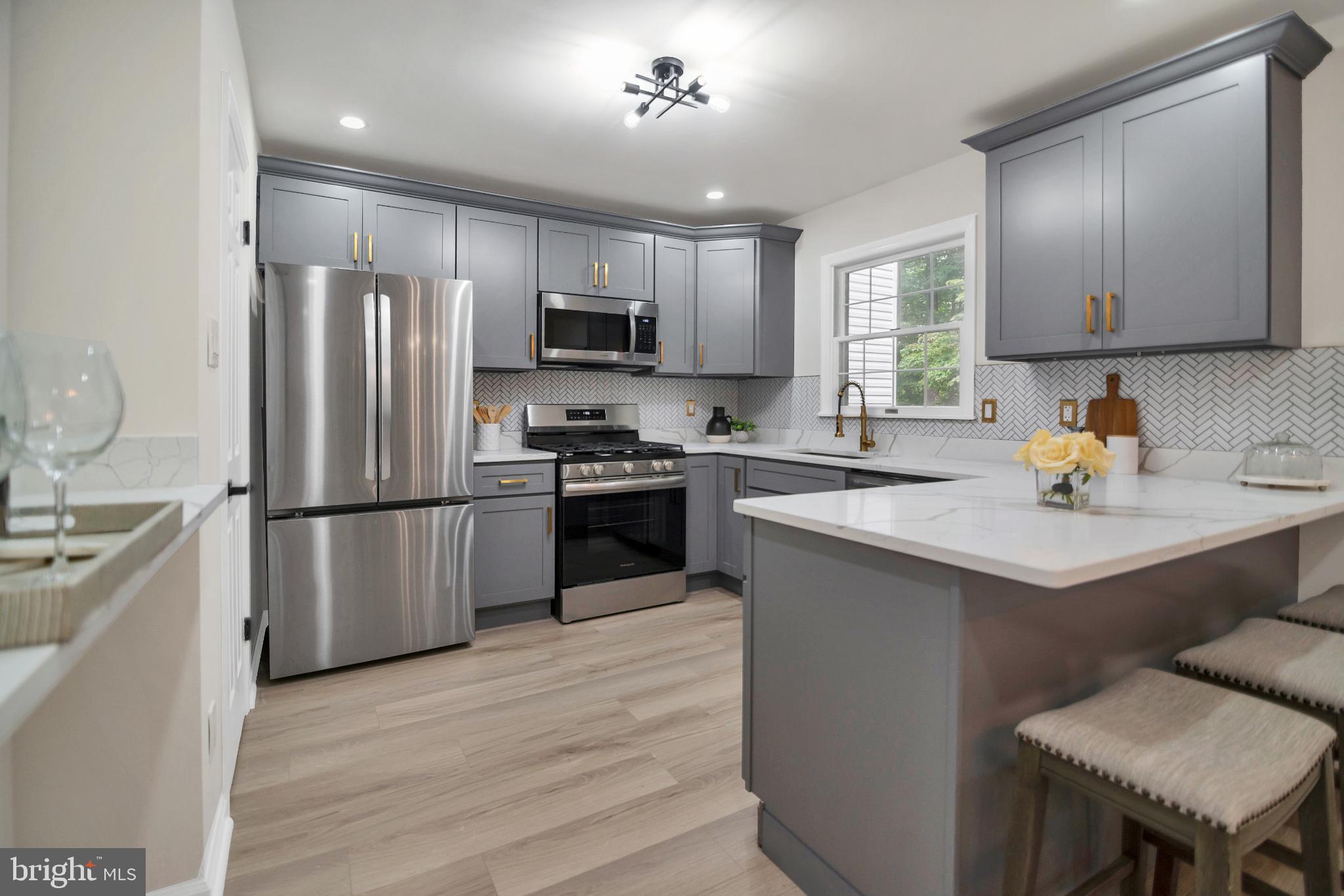 WAVERLY EAST - Residential