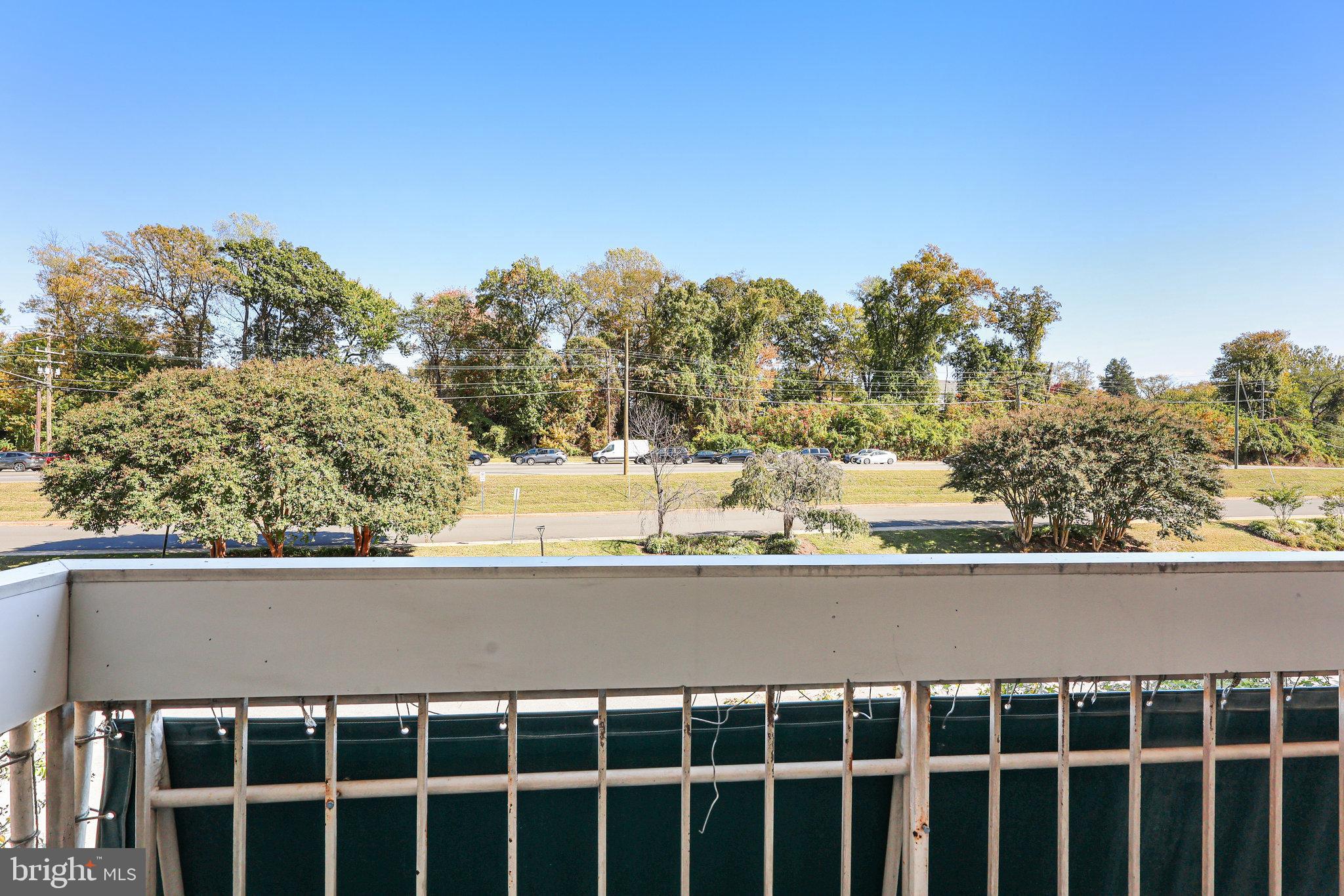 LAFAYETTE PARK CONDOMINIUM - Residential