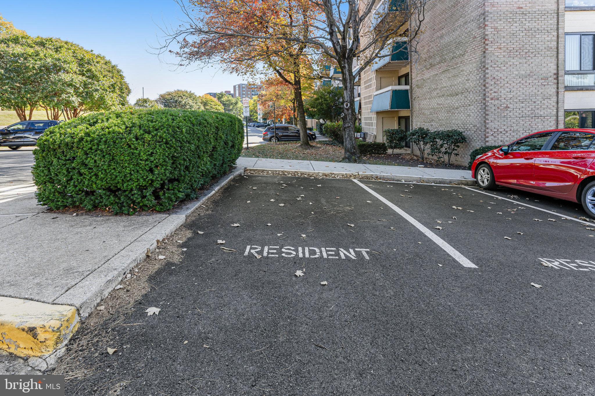 LAFAYETTE PARK CONDOMINIUM - Residential