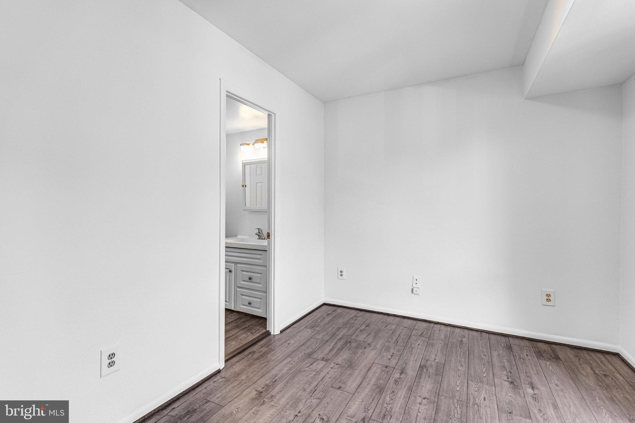 LAFAYETTE PARK CONDOMINIUM - Residential