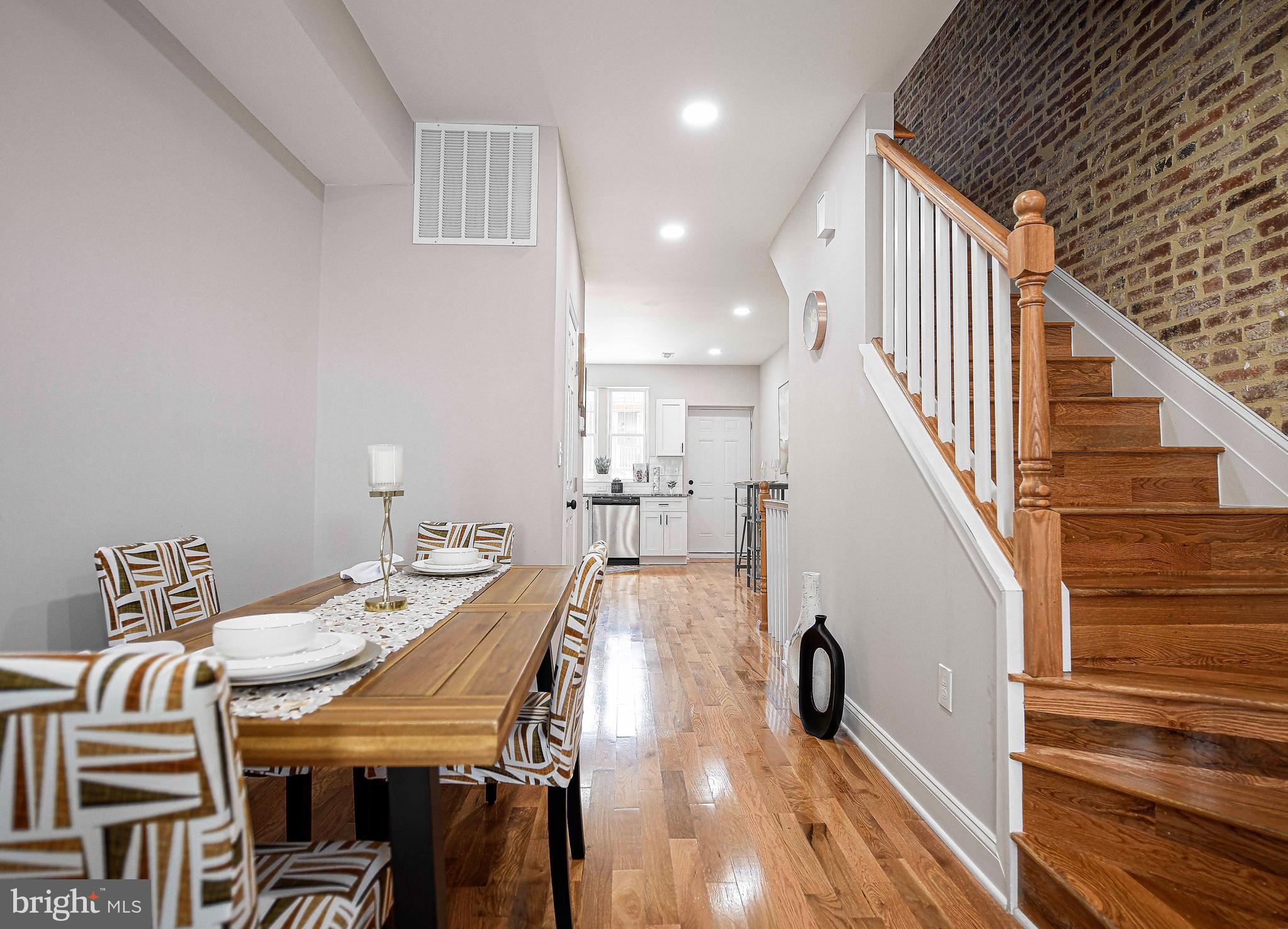 MILTON-MONTFORD - Residential