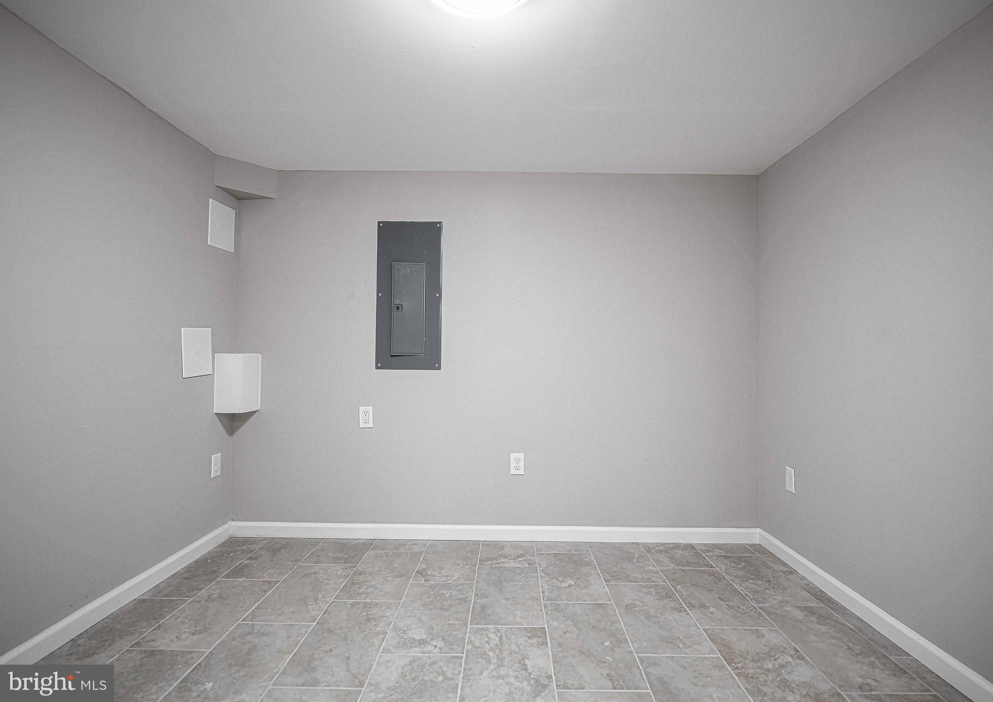 MILTON-MONTFORD - Residential