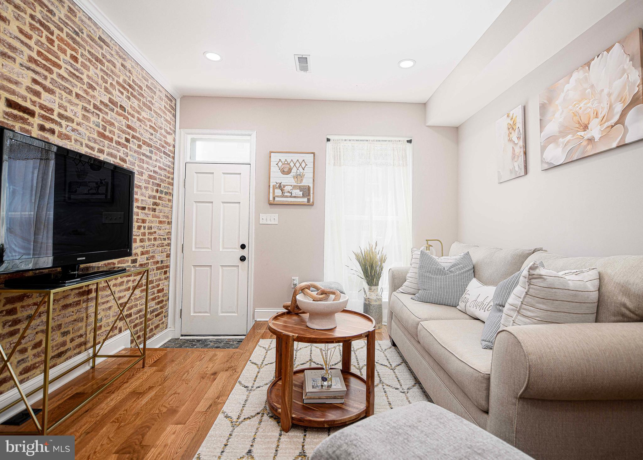 MILTON-MONTFORD - Residential