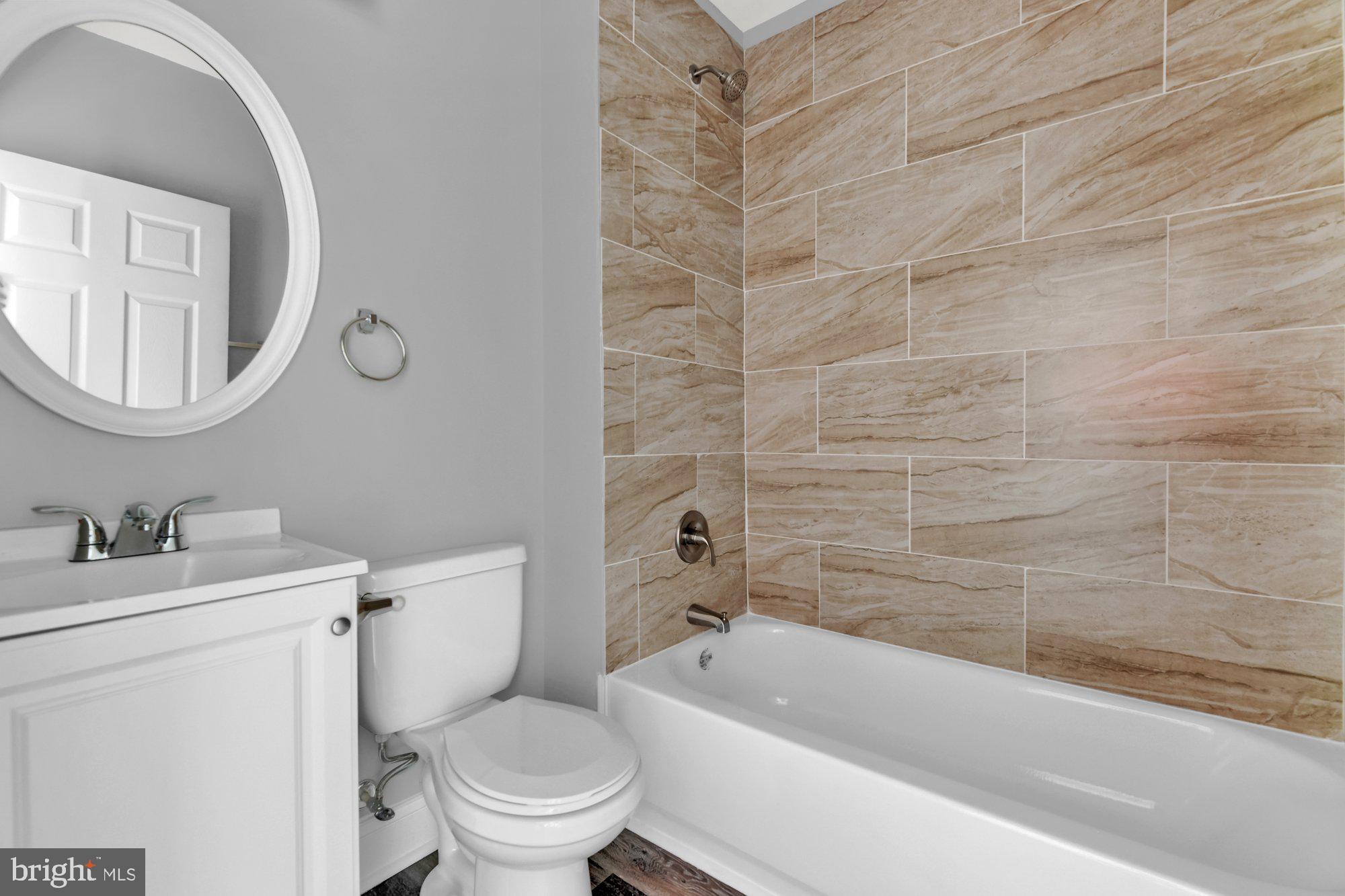 ARCADIA-BEVERLY HILLS HISTORIC DISTRICT - Residential Lease