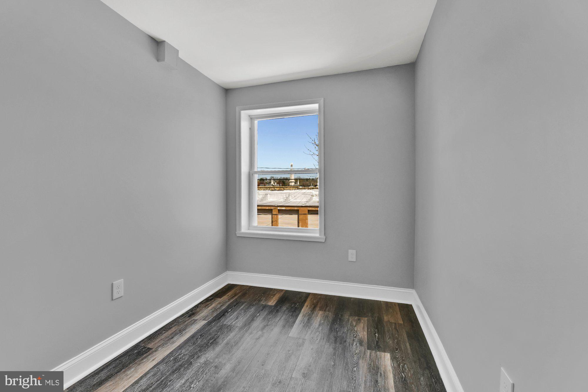 ARCADIA-BEVERLY HILLS HISTORIC DISTRICT - Residential Lease