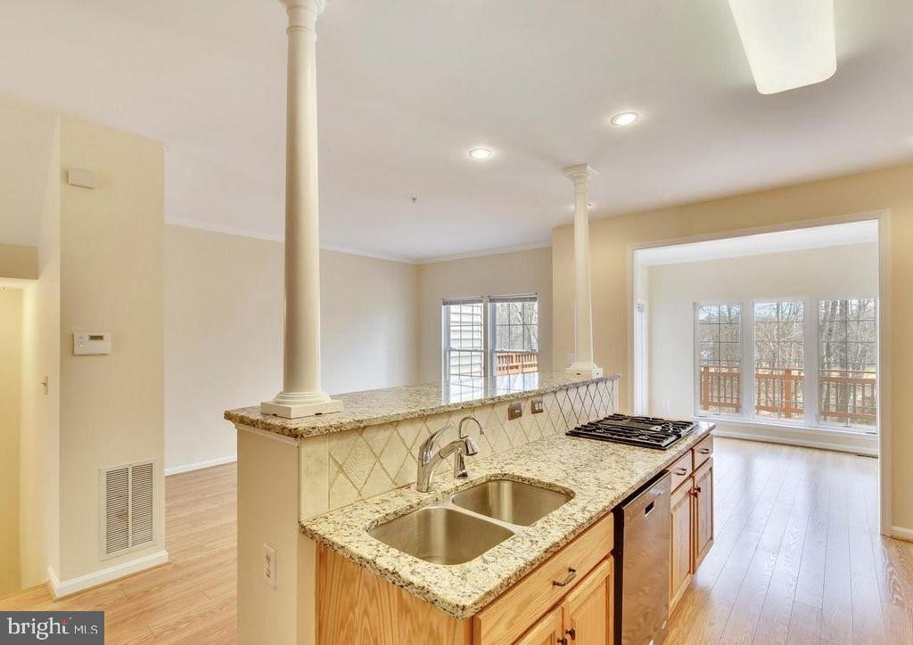 PT ROCKVILLE TWN RES 1 - Residential Lease