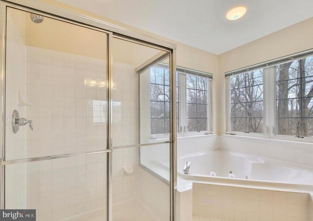 PT ROCKVILLE TWN RES 1 - Residential Lease