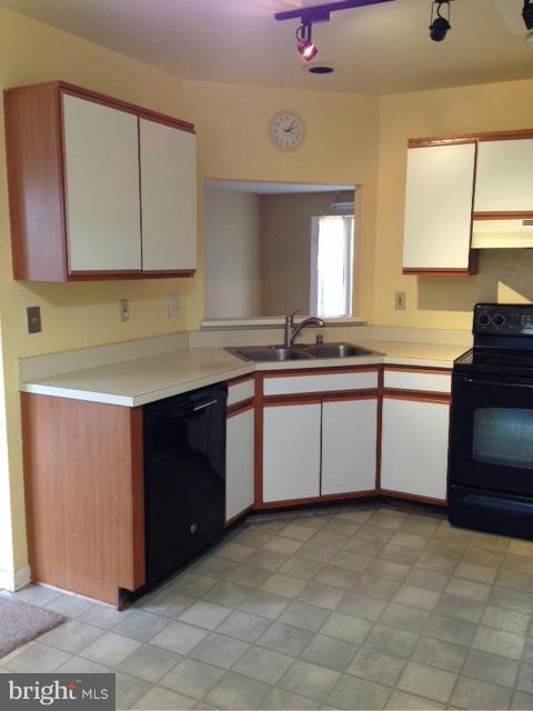 PLEASANT HILLS - Residential