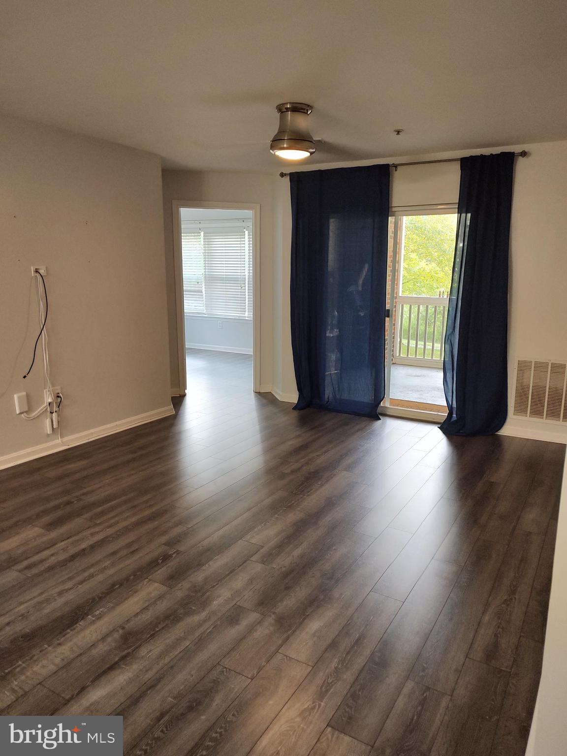 GREENBELT LAKE VILLAGE - Residential Lease