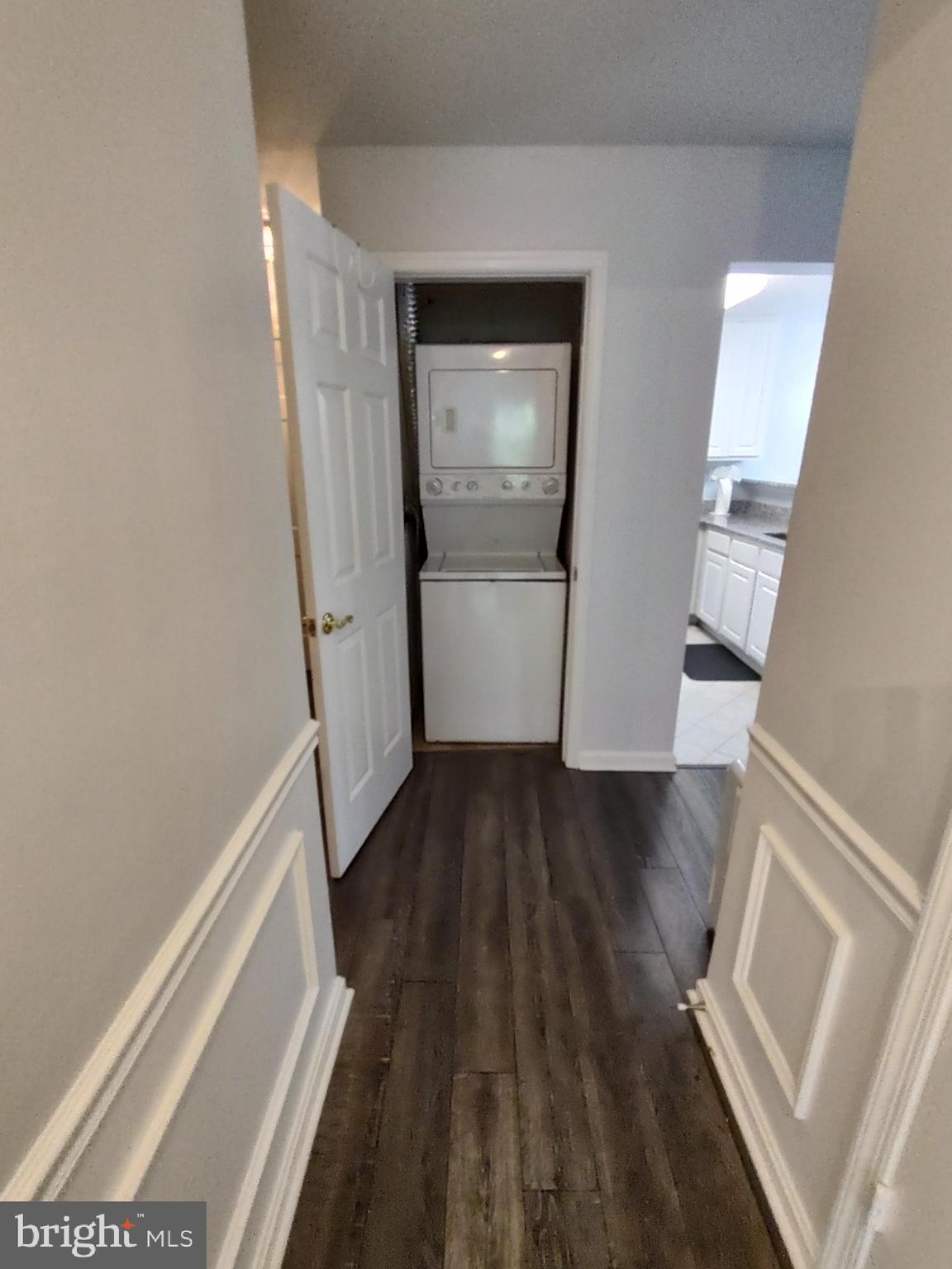 GREENBELT LAKE VILLAGE - Residential Lease