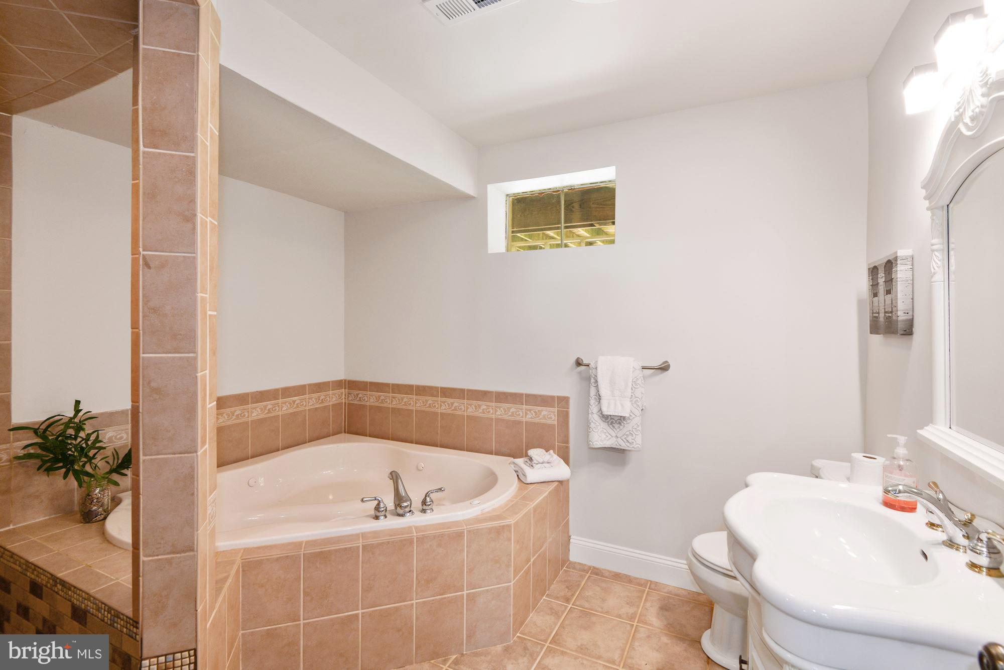 GREENHOLLY - Residential