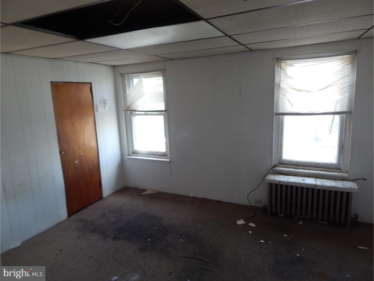 ELMWOOD PARK - Residential Income