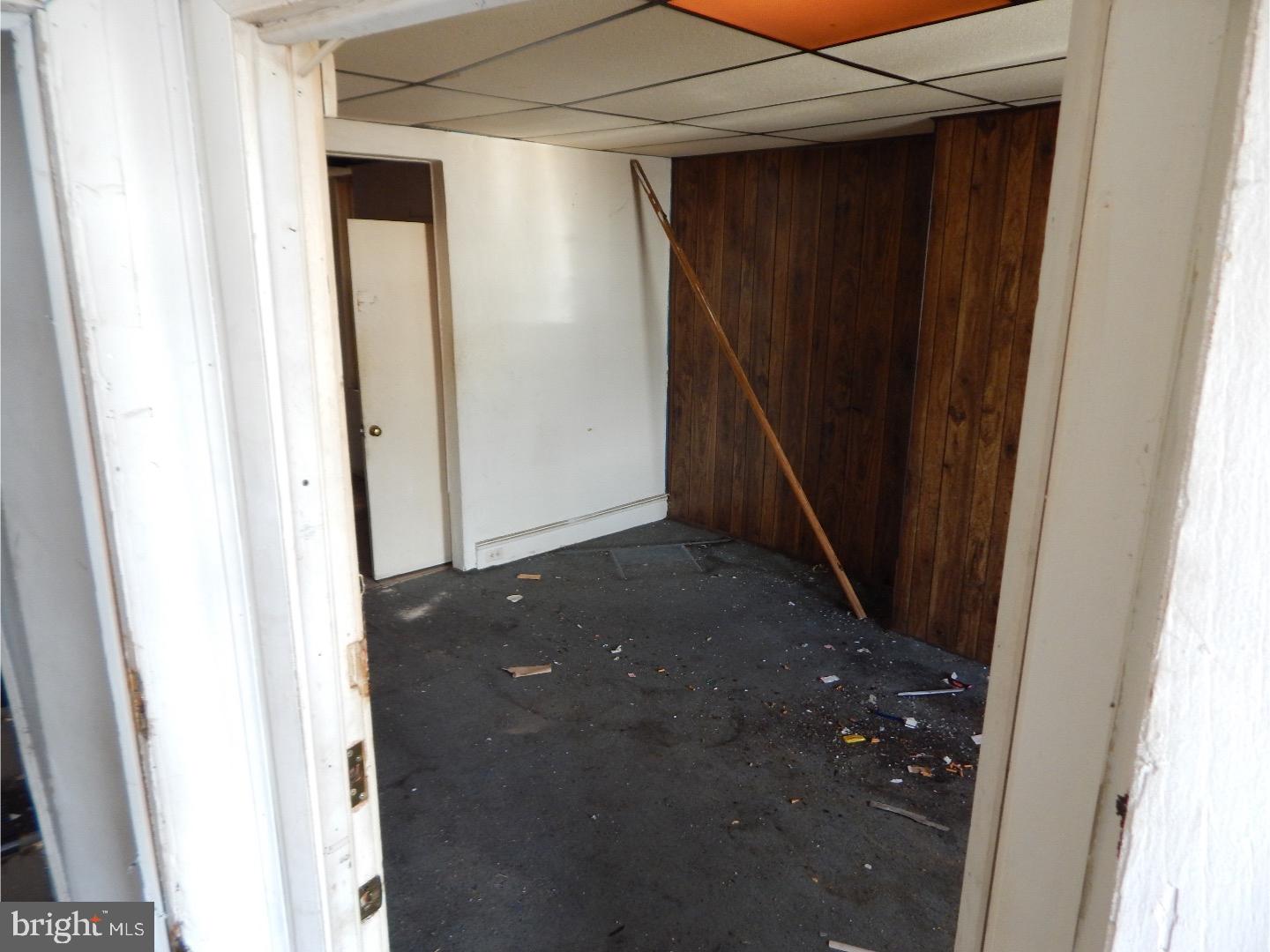 ELMWOOD PARK - Residential Income