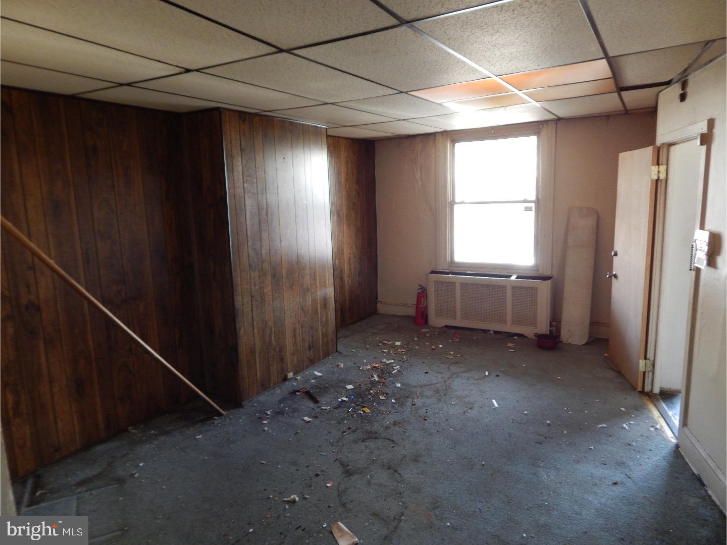 ELMWOOD PARK - Residential Income