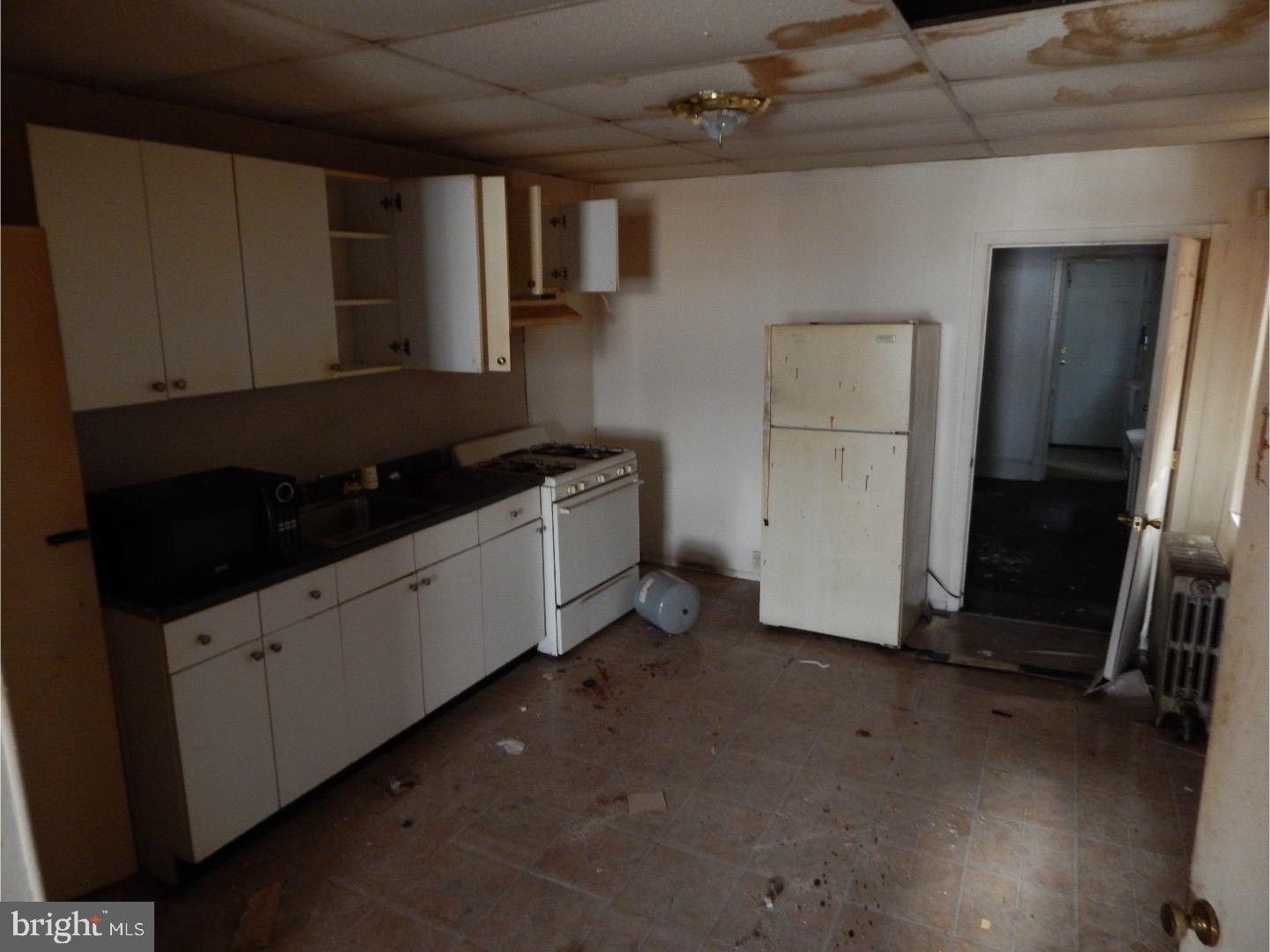 ELMWOOD PARK - Residential Income