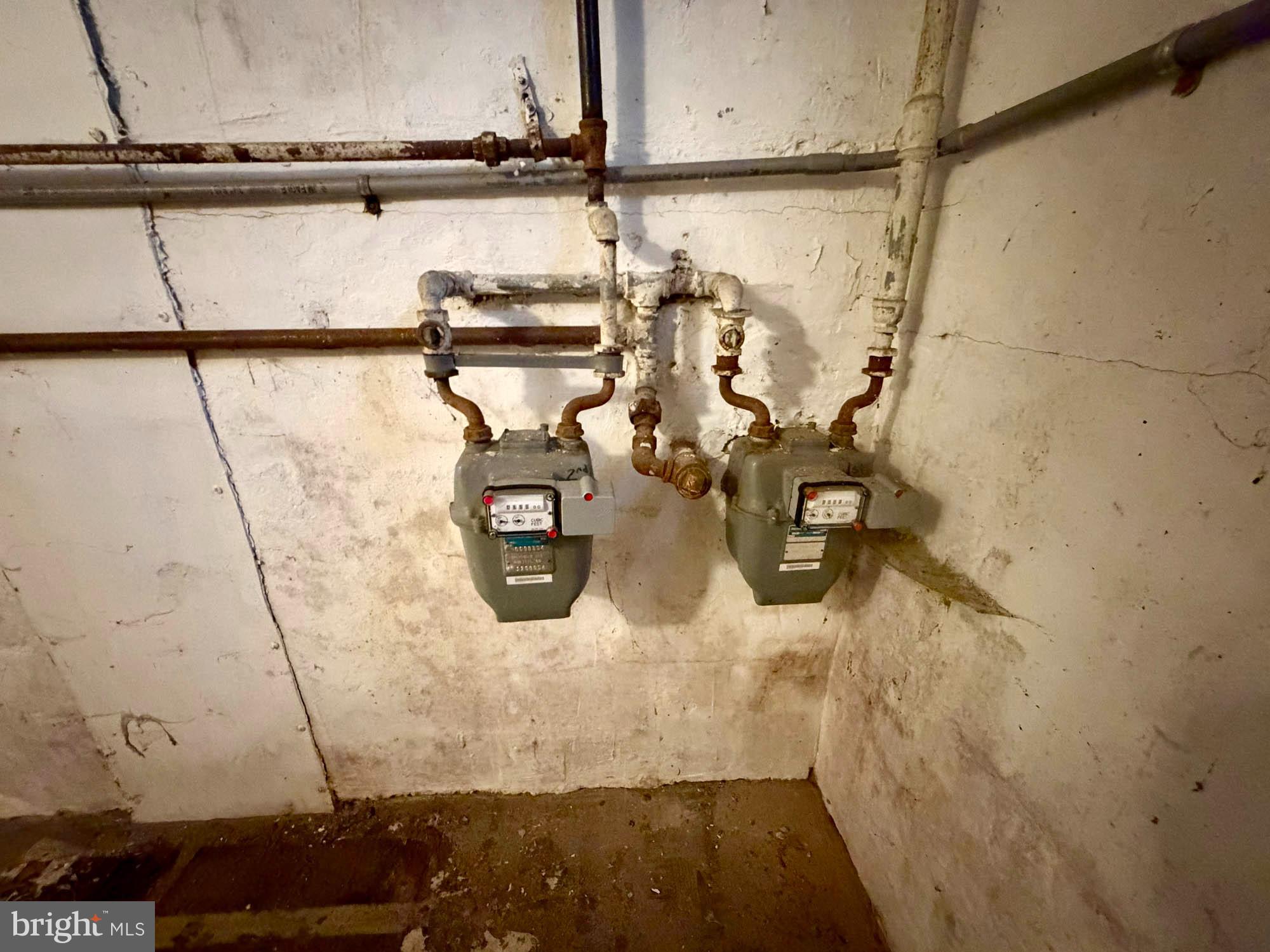 CAMERON VILLAGE - Residential