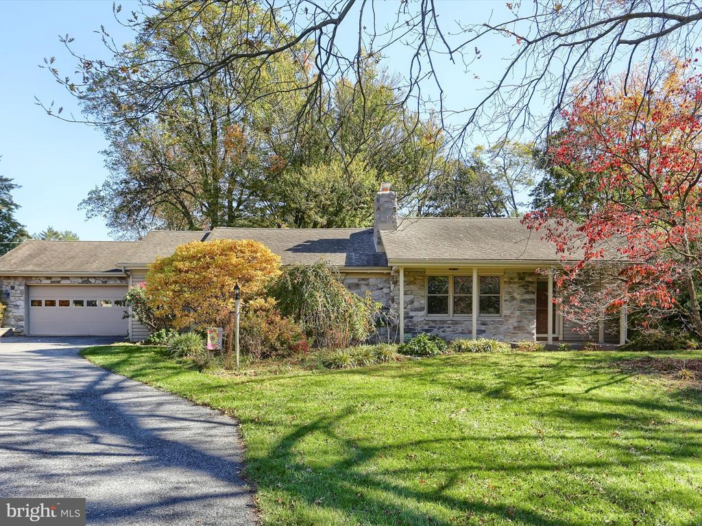 Photo of 211 Frederick Street, HIGHSPIRE, PA 17034 (MLS # PADA2051122)