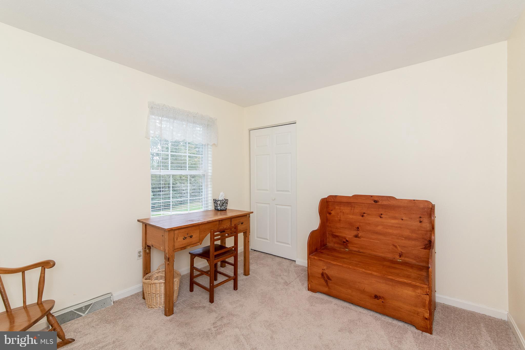 HAMPSTEAD - Residential