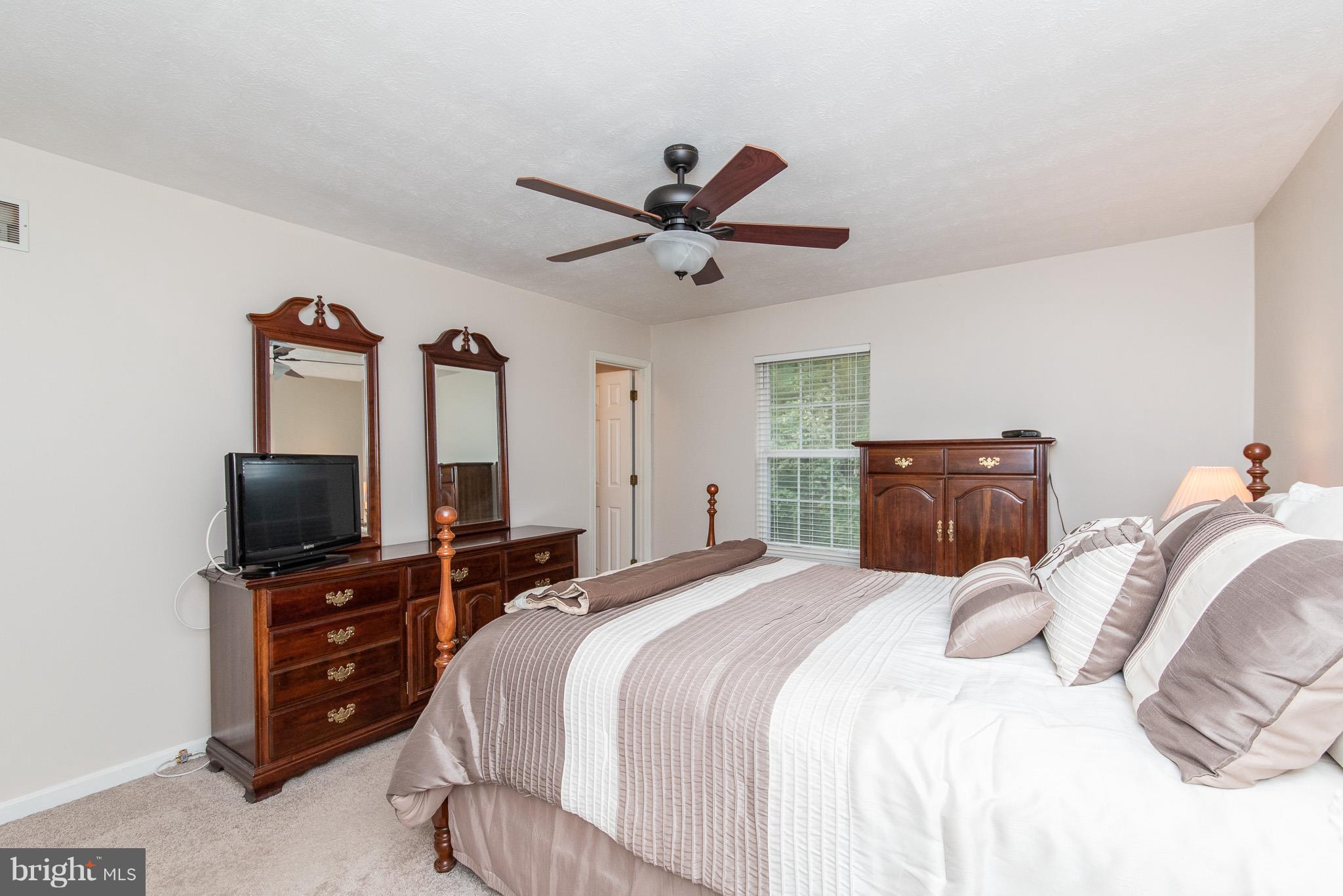 HAMPSTEAD - Residential