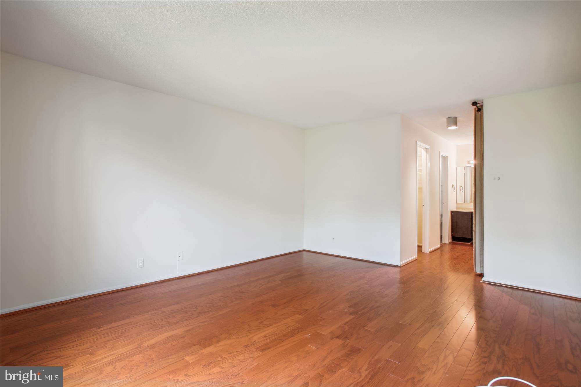 WATERGATE AT LANDMARK - Residential