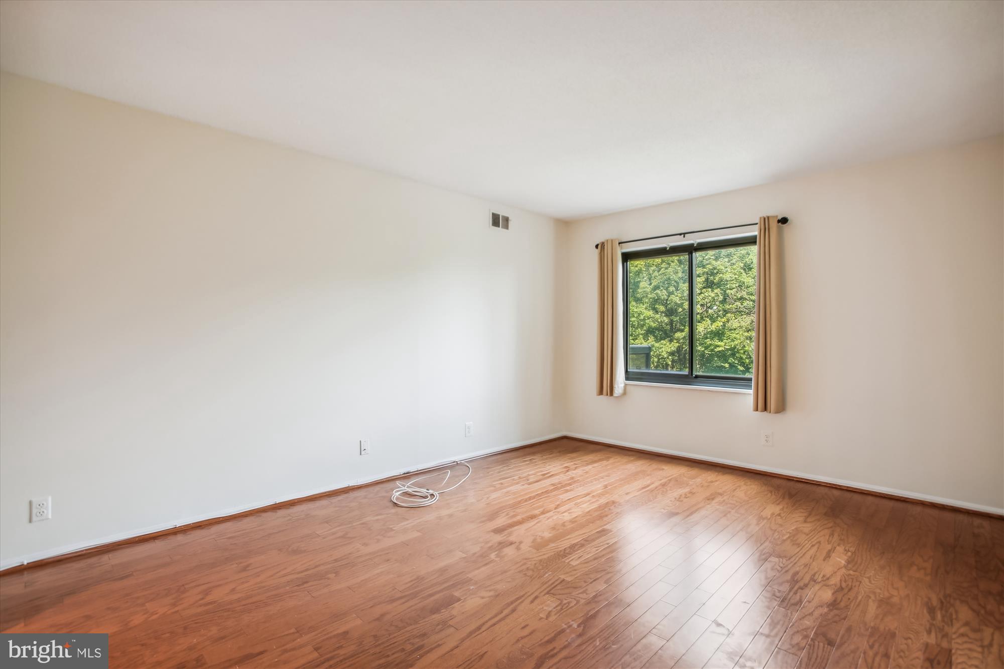 WATERGATE AT LANDMARK - Residential