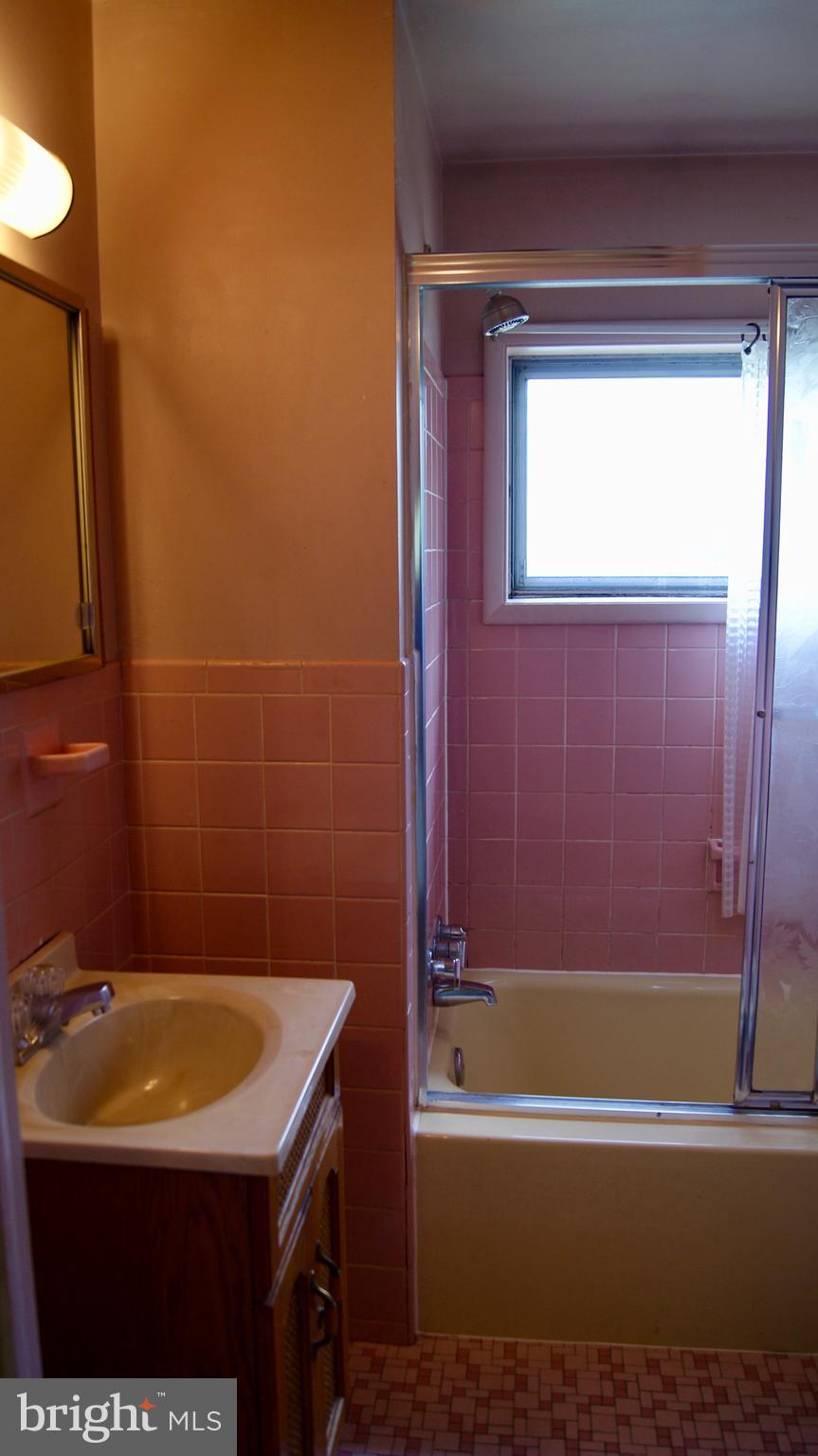 WYNNEWOOD - Residential