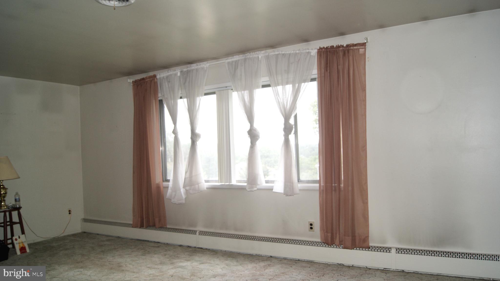 WYNNEWOOD - Residential