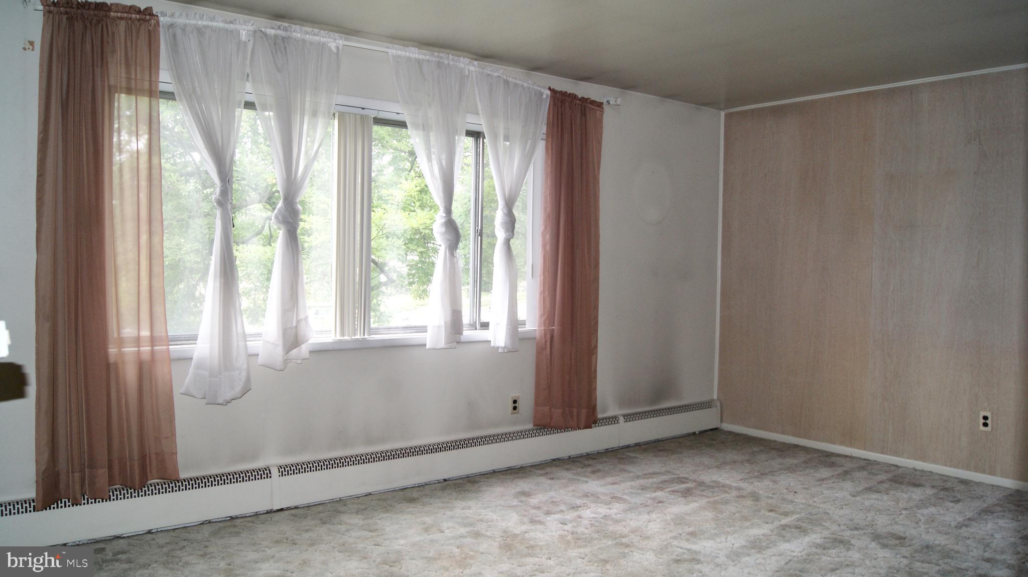 WYNNEWOOD - Residential