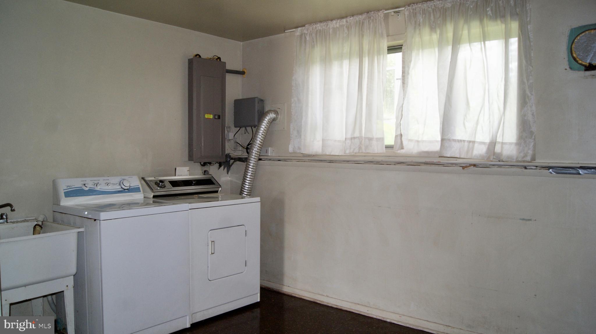 WYNNEWOOD - Residential