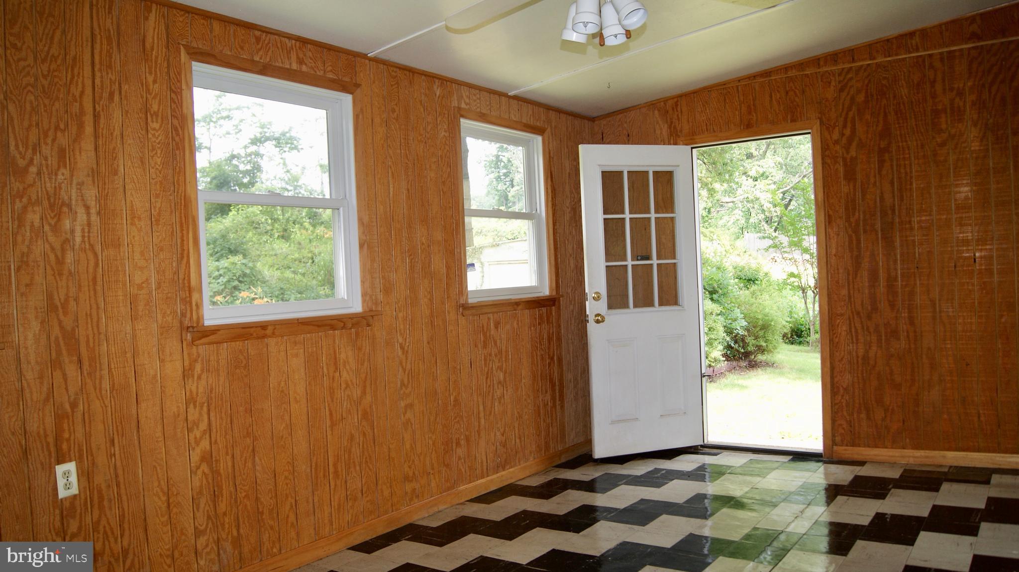 WYNNEWOOD - Residential