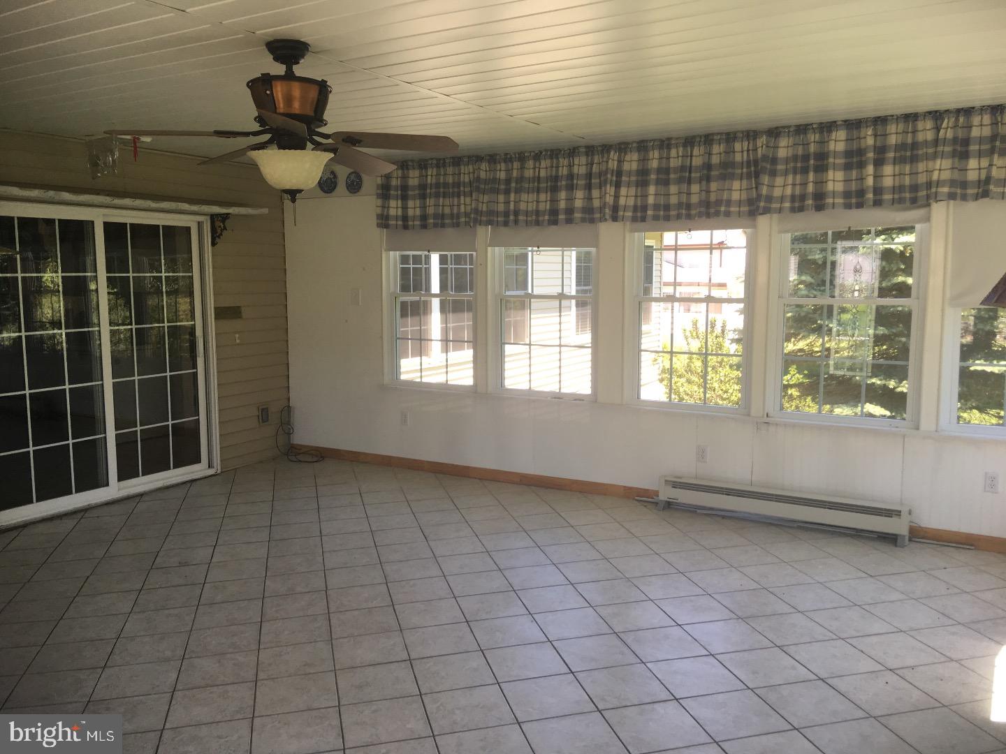 HOMETOWN - Residential