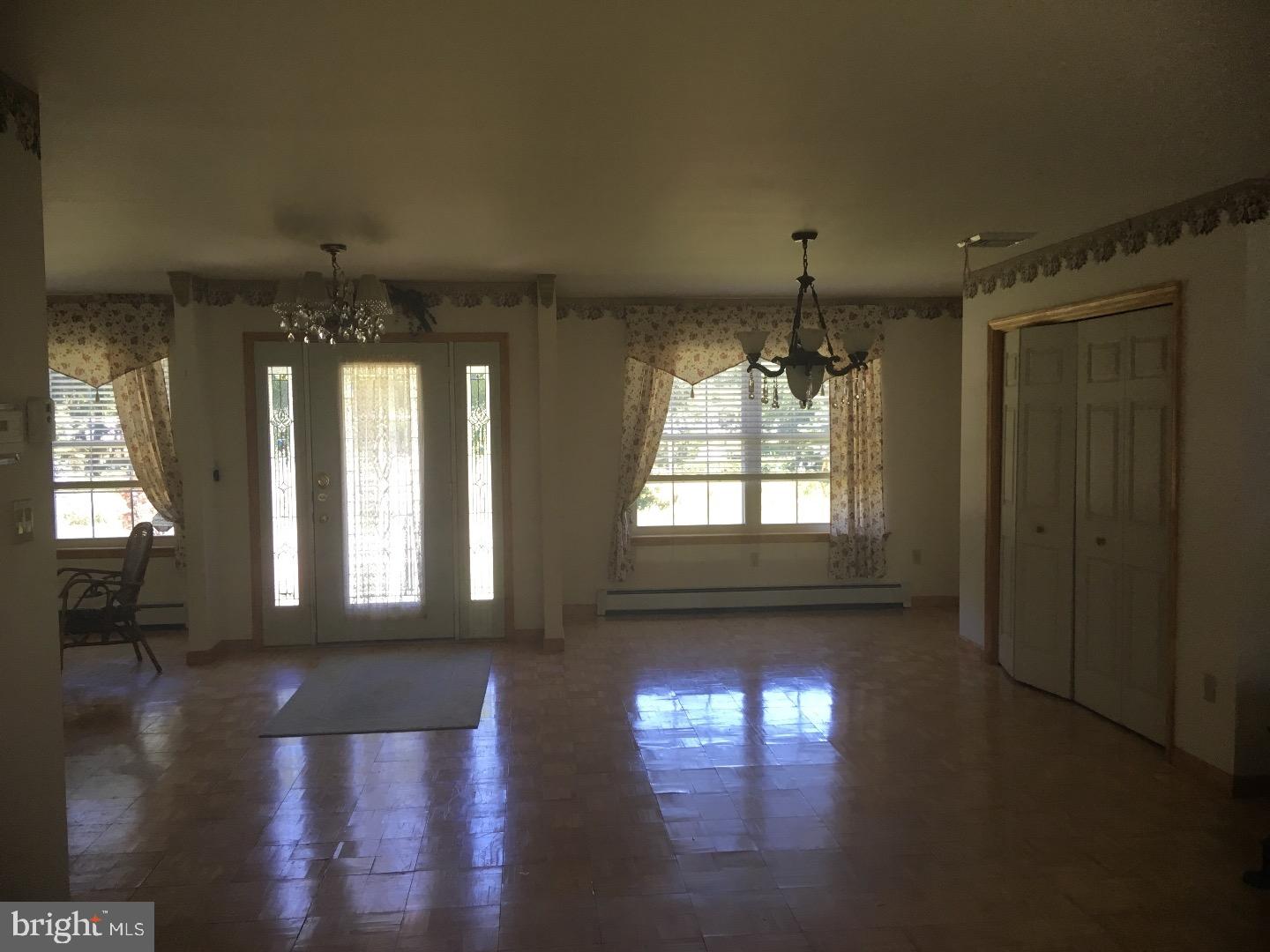 HOMETOWN - Residential