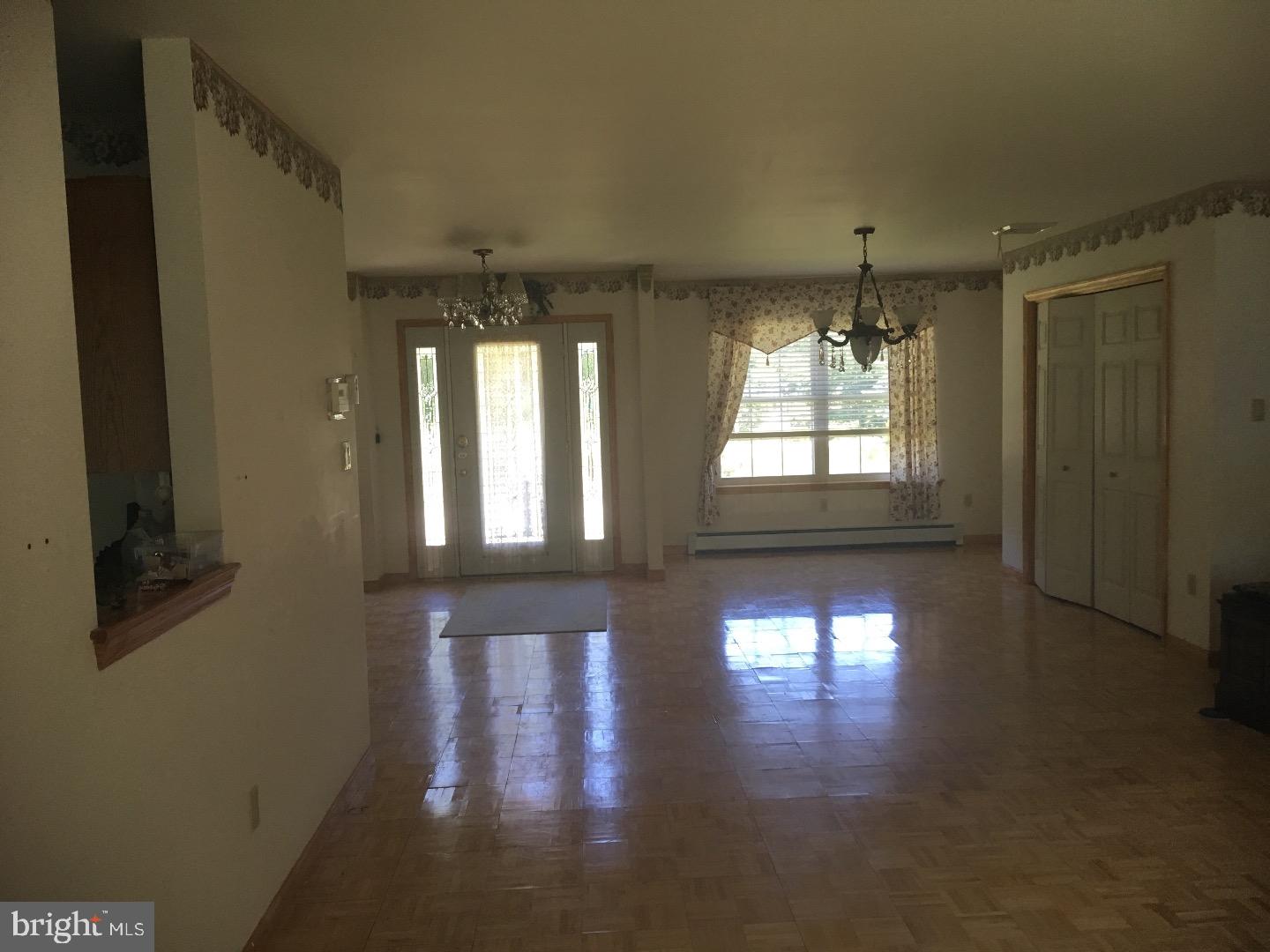 HOMETOWN - Residential