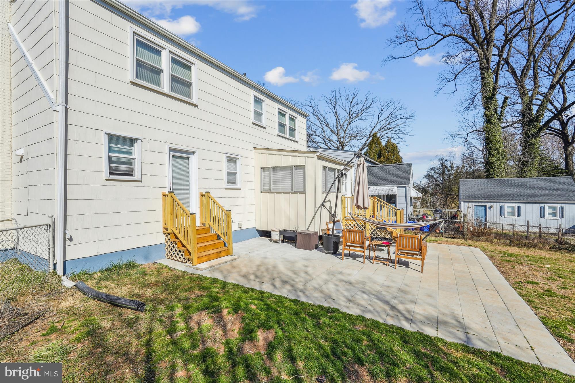 HOLLYWOOD PARK - Residential