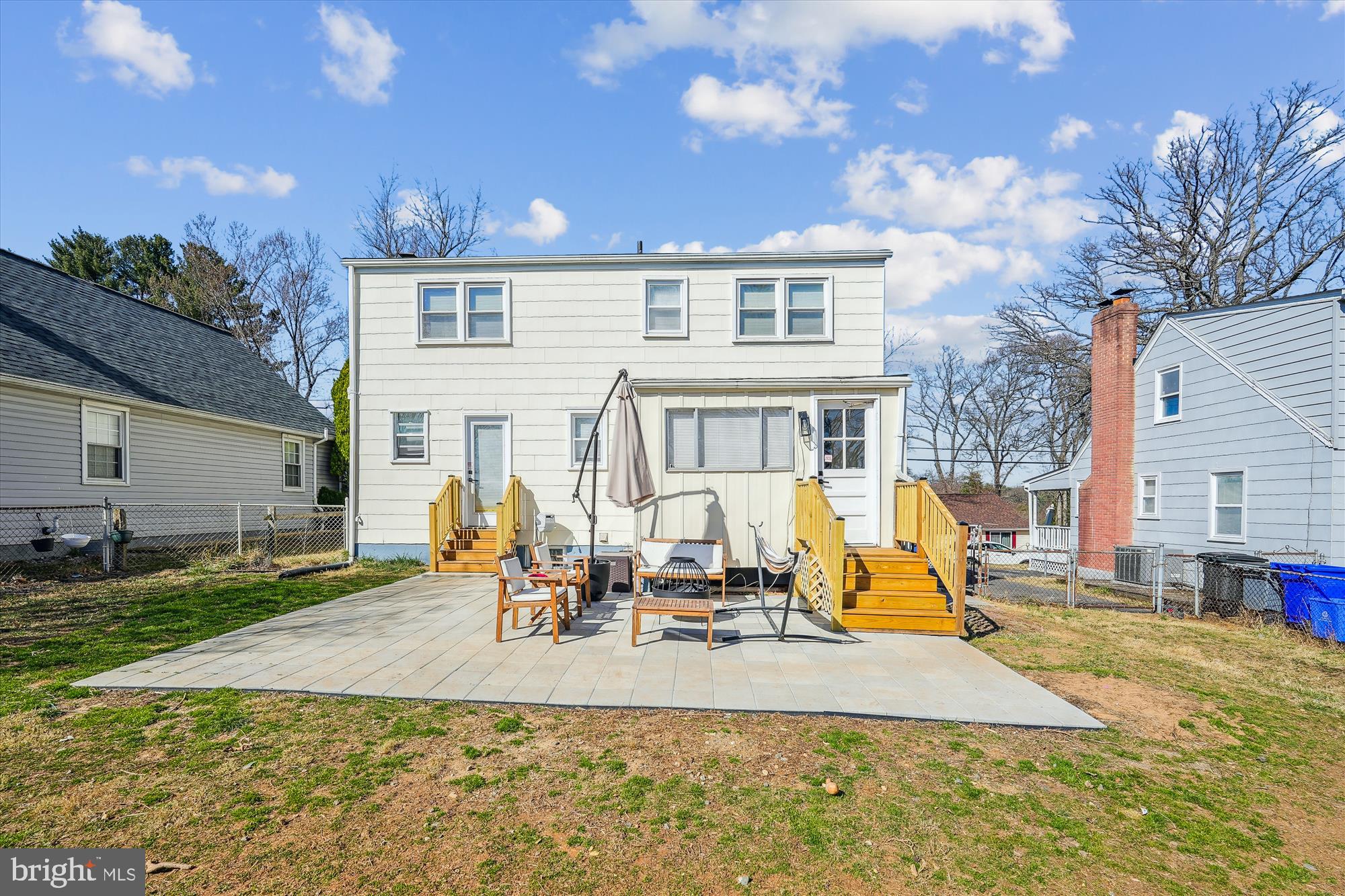 HOLLYWOOD PARK - Residential