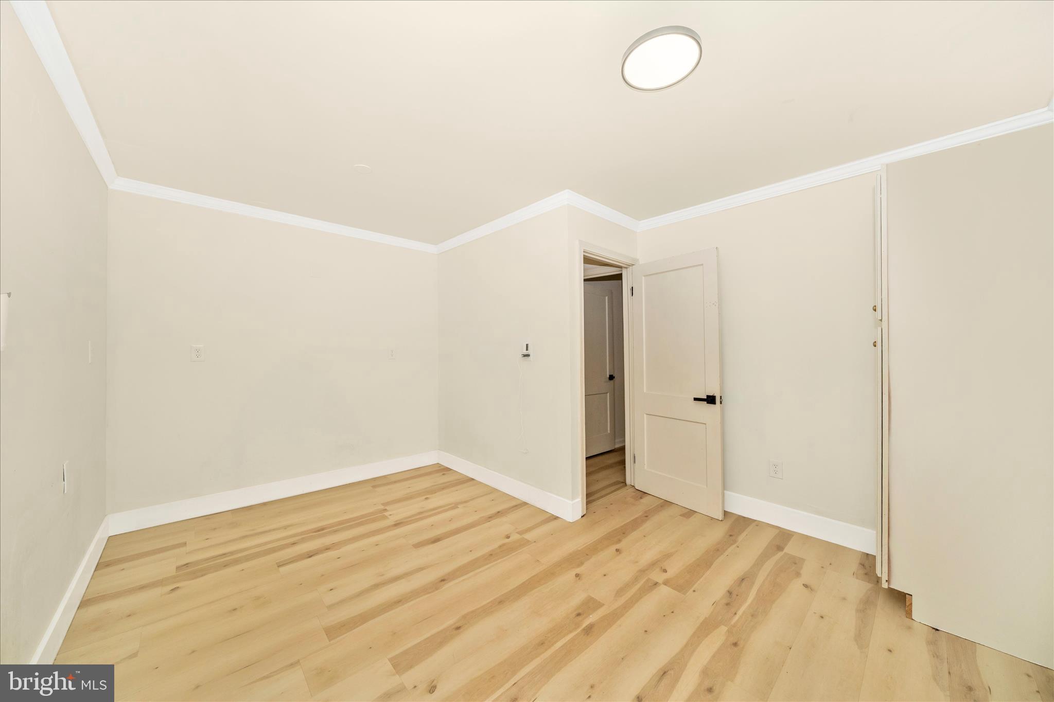 HOLLYWOOD PARK - Residential