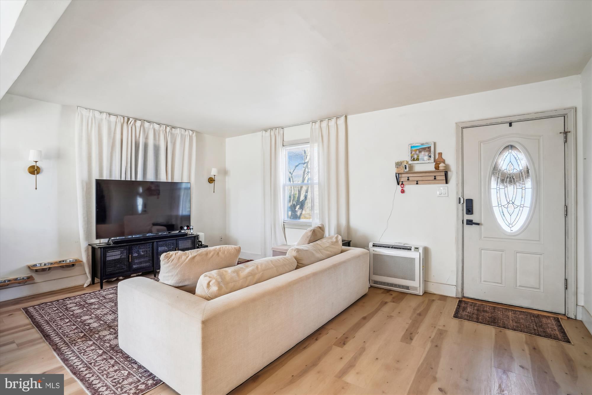 HOLLYWOOD PARK - Residential