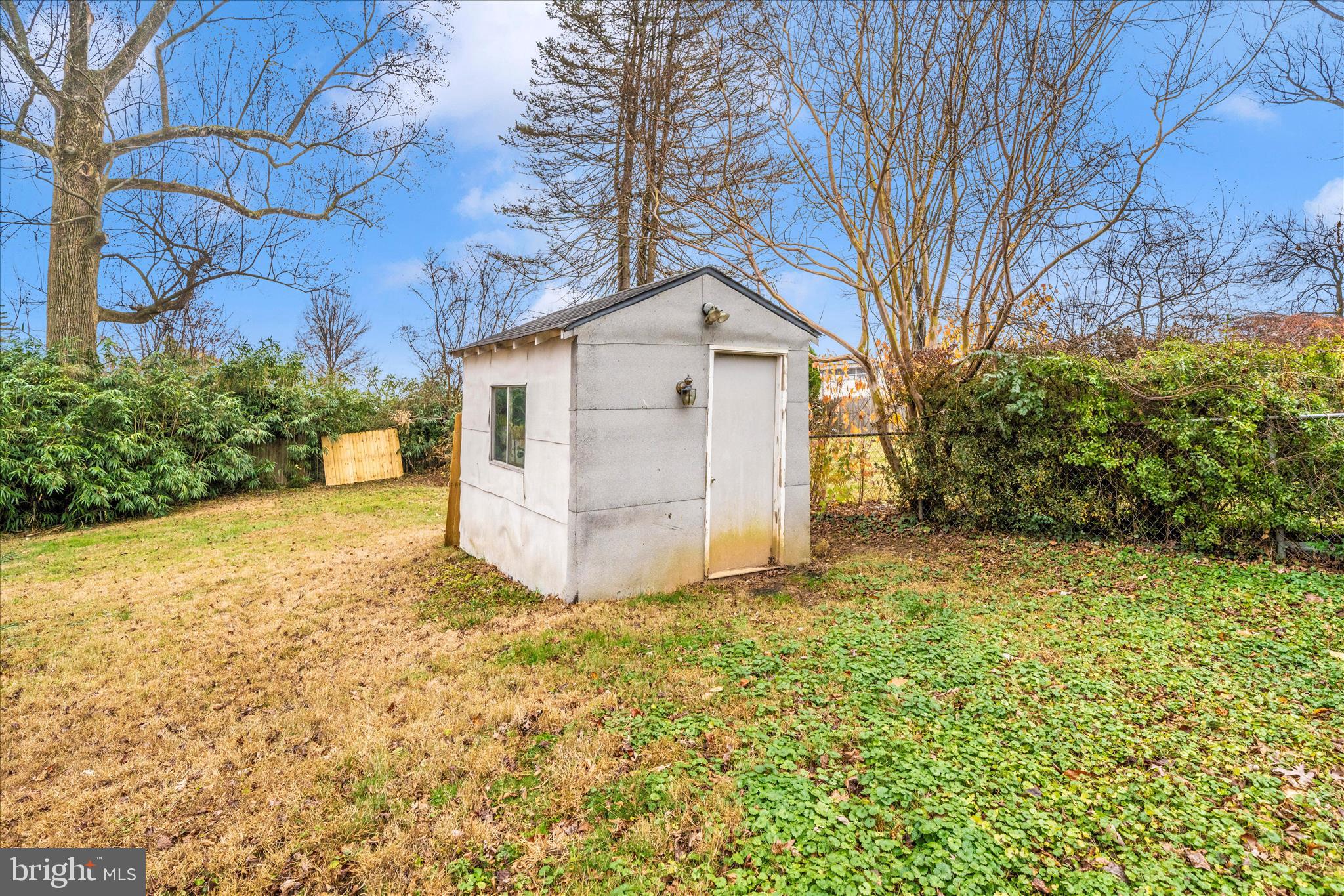 HOLLYWOOD PARK - Residential